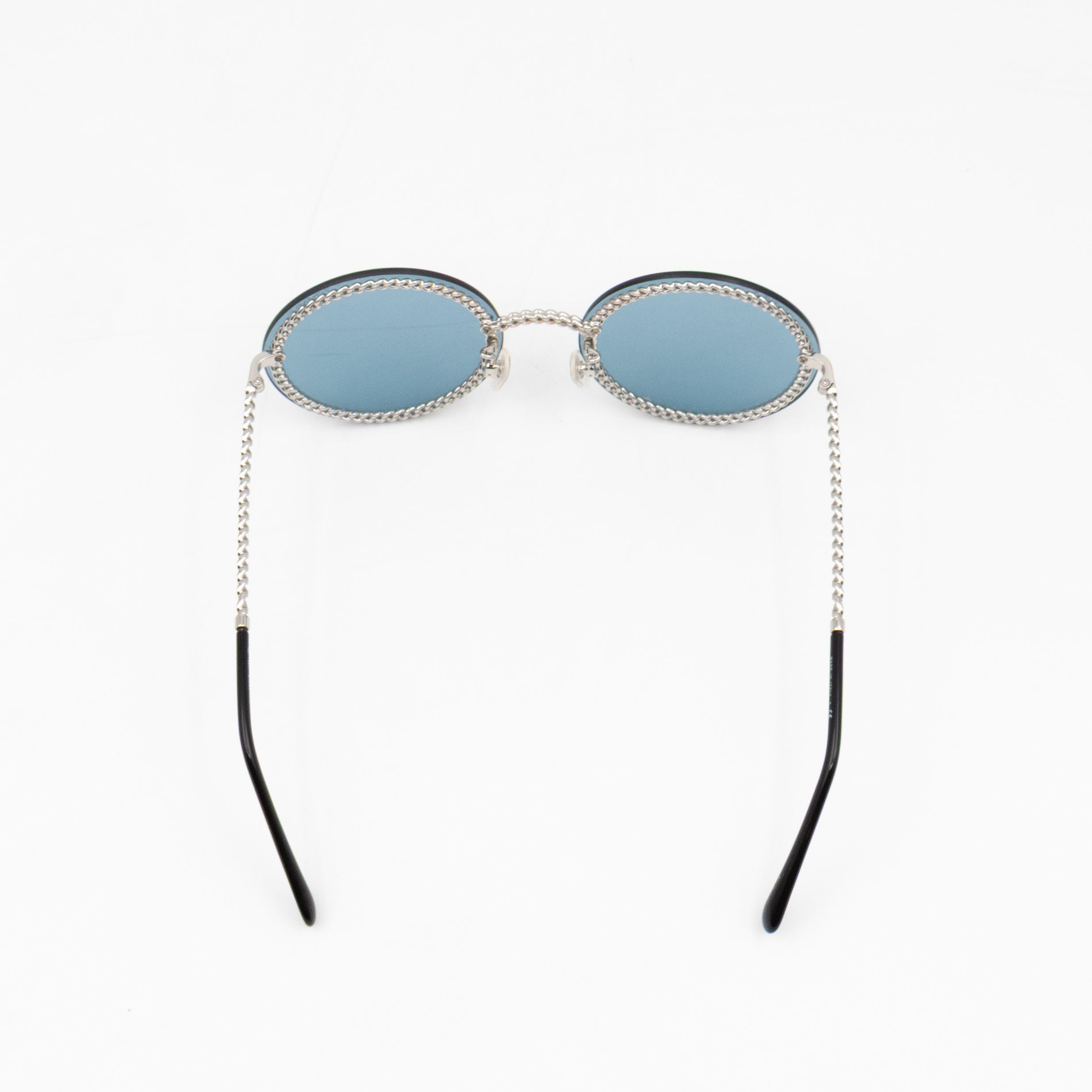Round Sunglasses with Double Chain
