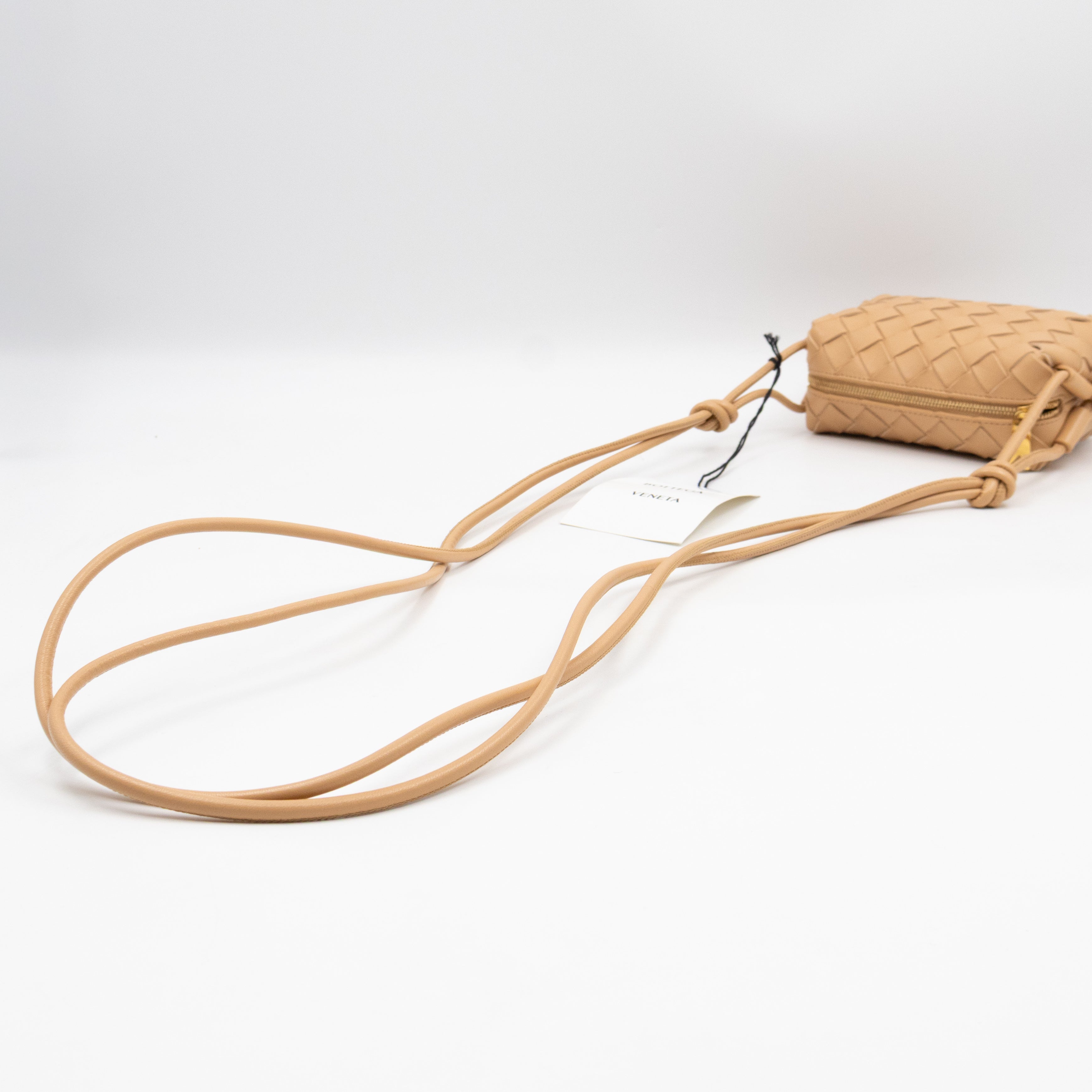 Candy Loop Bag Almond Intrecciato Leather
