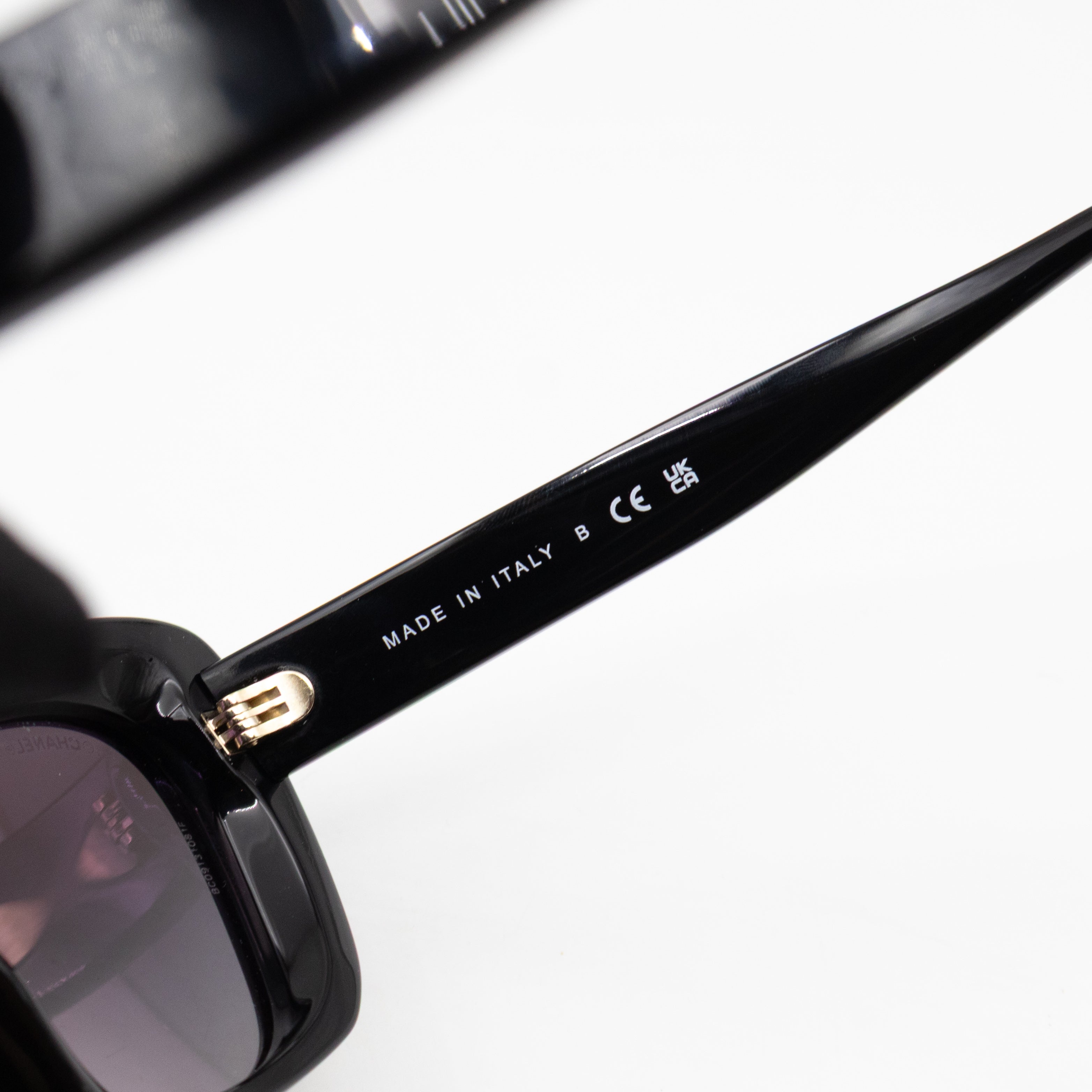 Cat Eye Sunglasses with Pearls Black