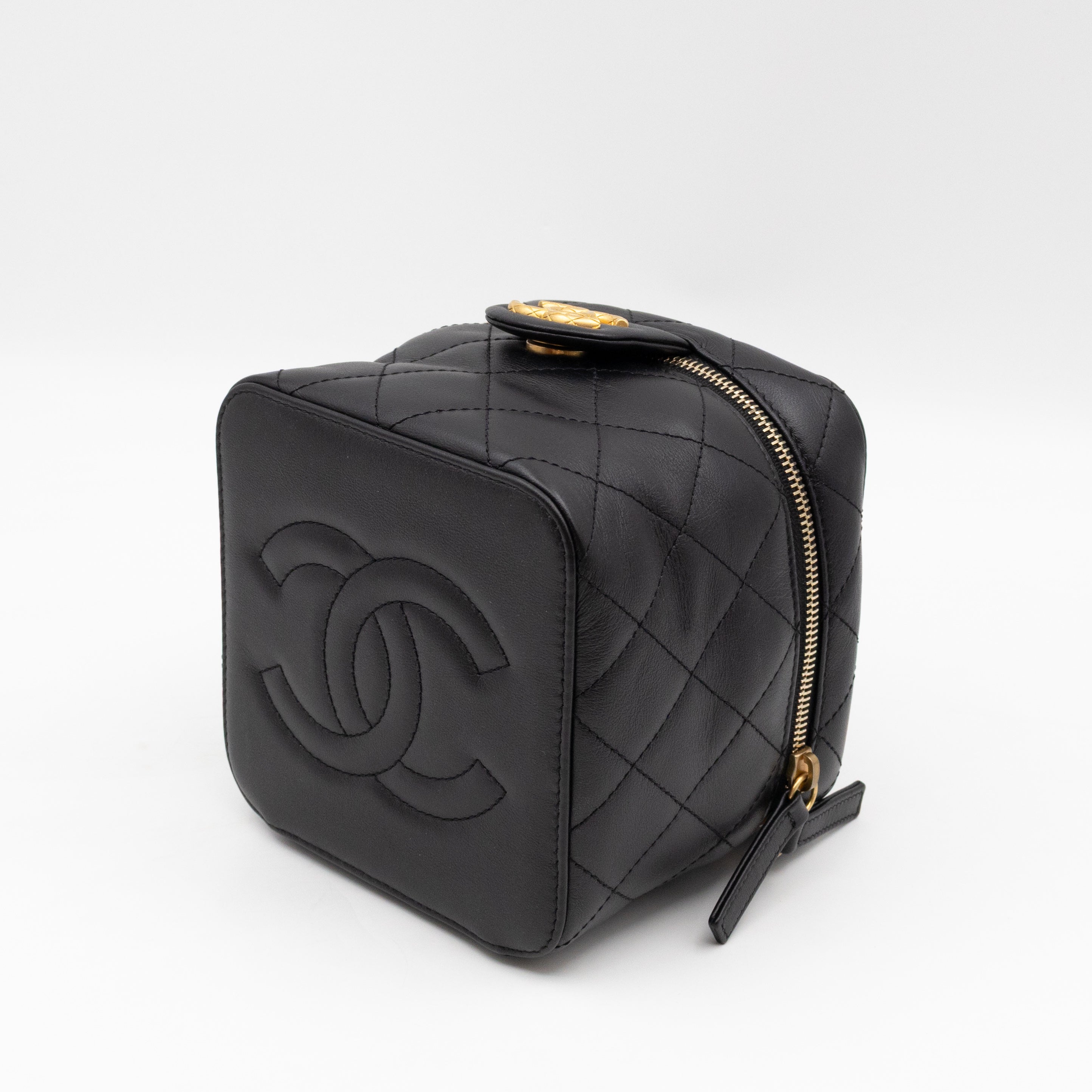 CC Chain Vanity Case Small Black Leather