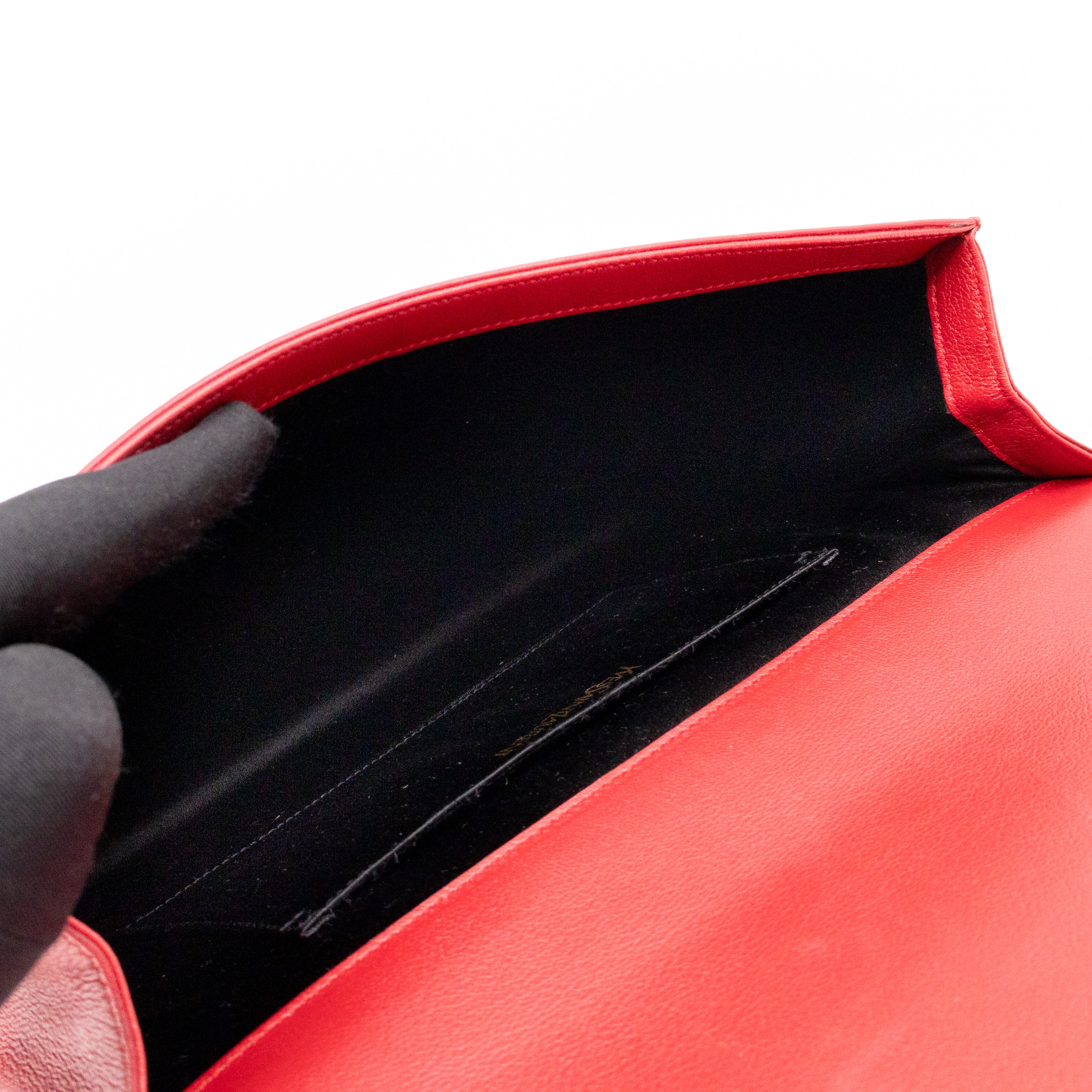 Belle De Jour Clutch Leather Red