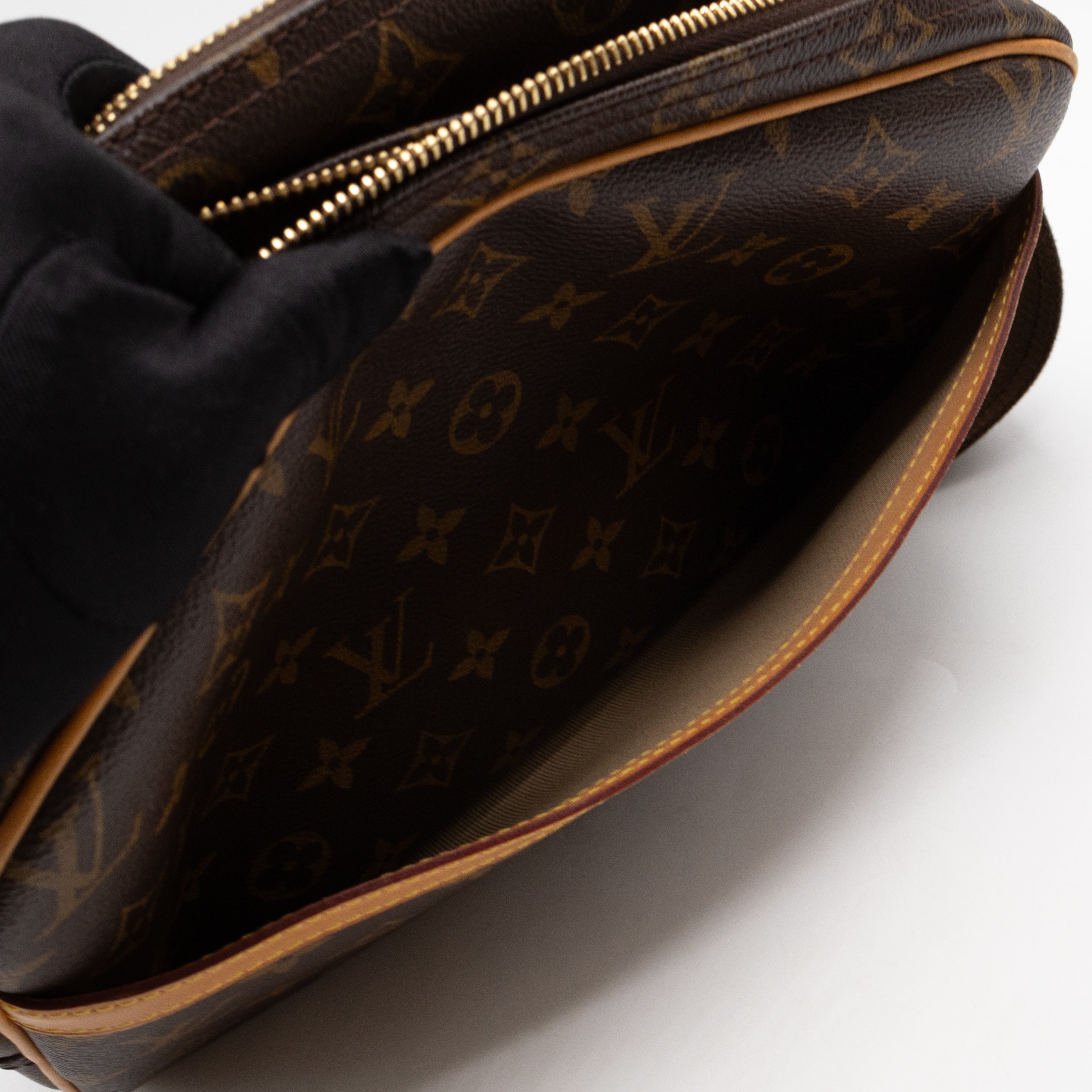 Reporter PM Monogram
