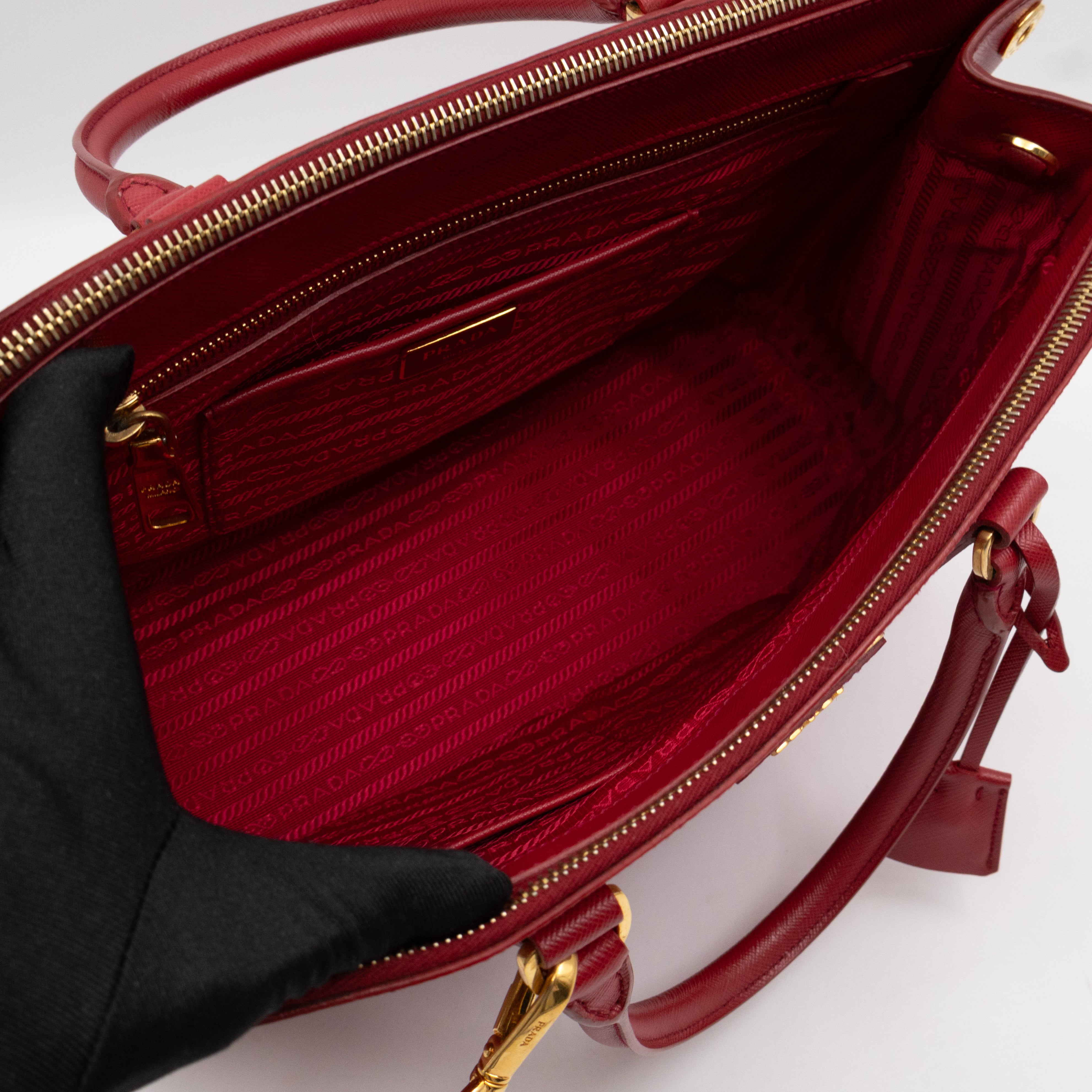 Galleria Large Double Zip Red Saffiano Leather