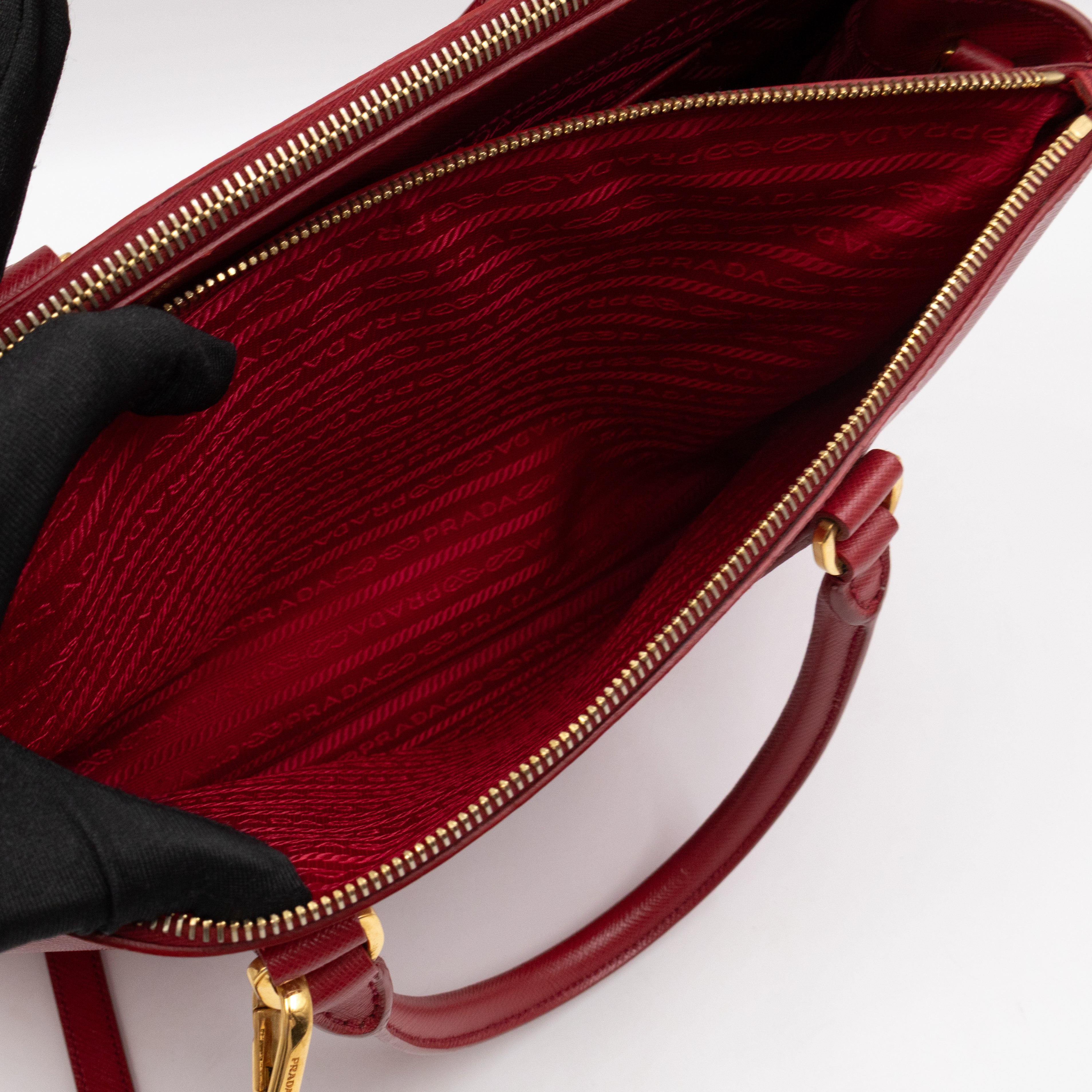 Galleria Large Double Zip Red Saffiano Leather