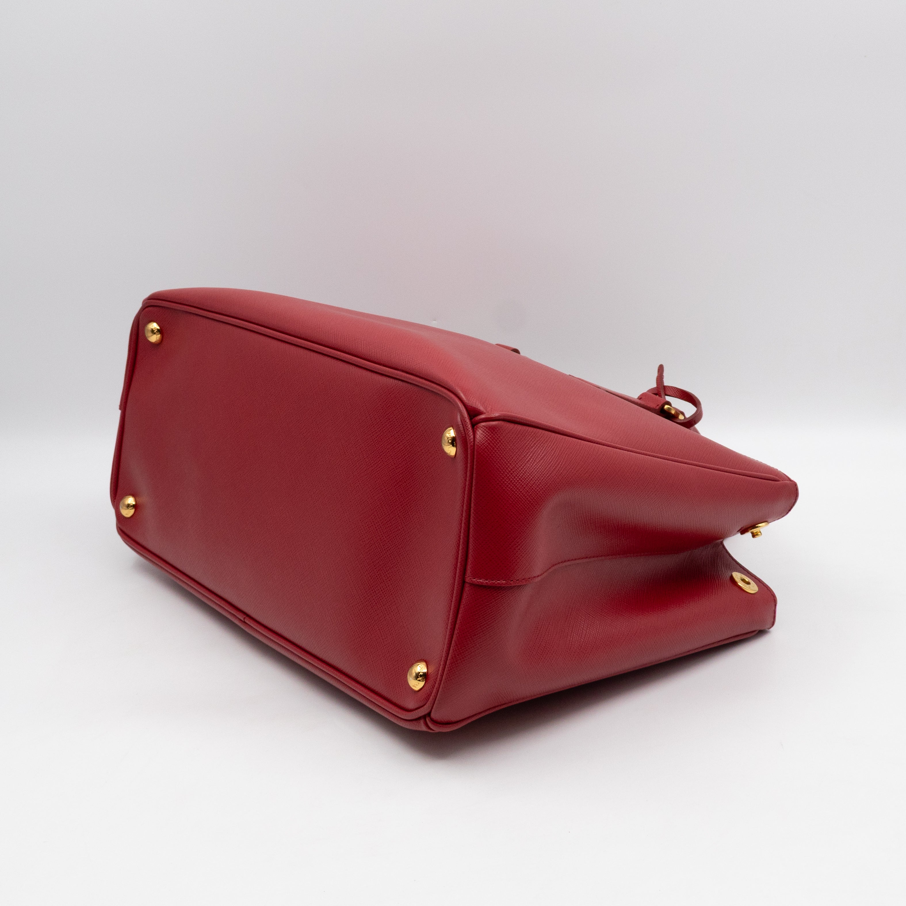 Galleria Large Double Zip Red Saffiano Leather