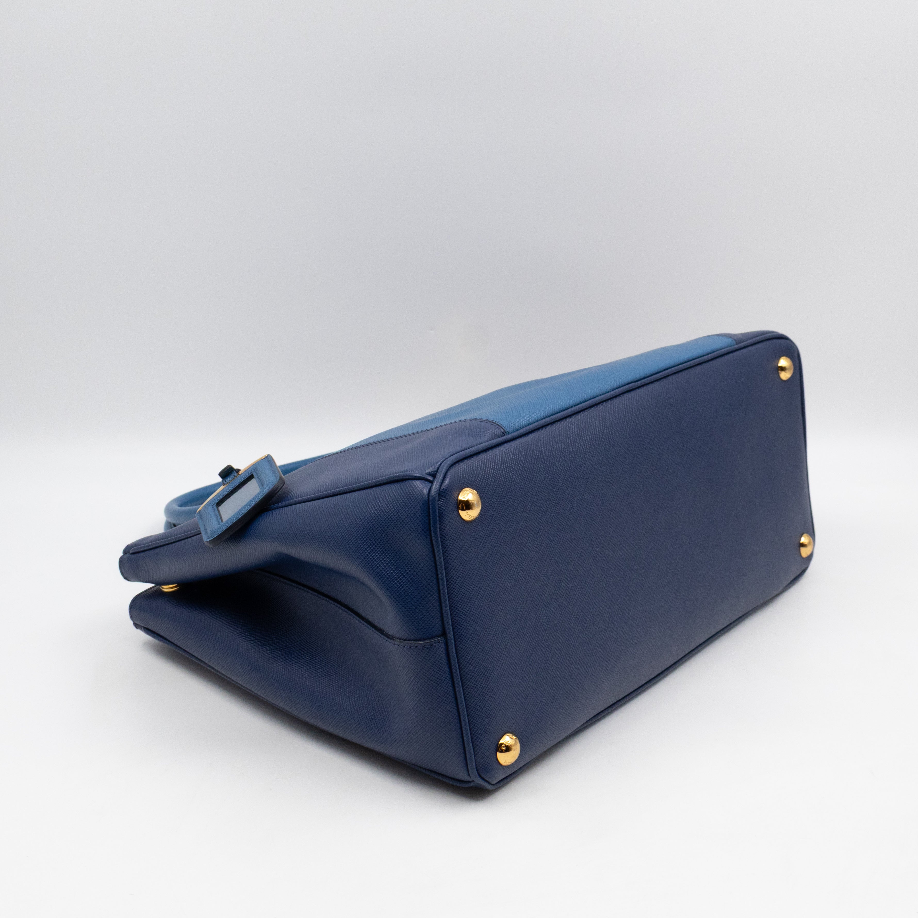 Galleria Medium Double Zip Blue Two Tone Saffiano Leather