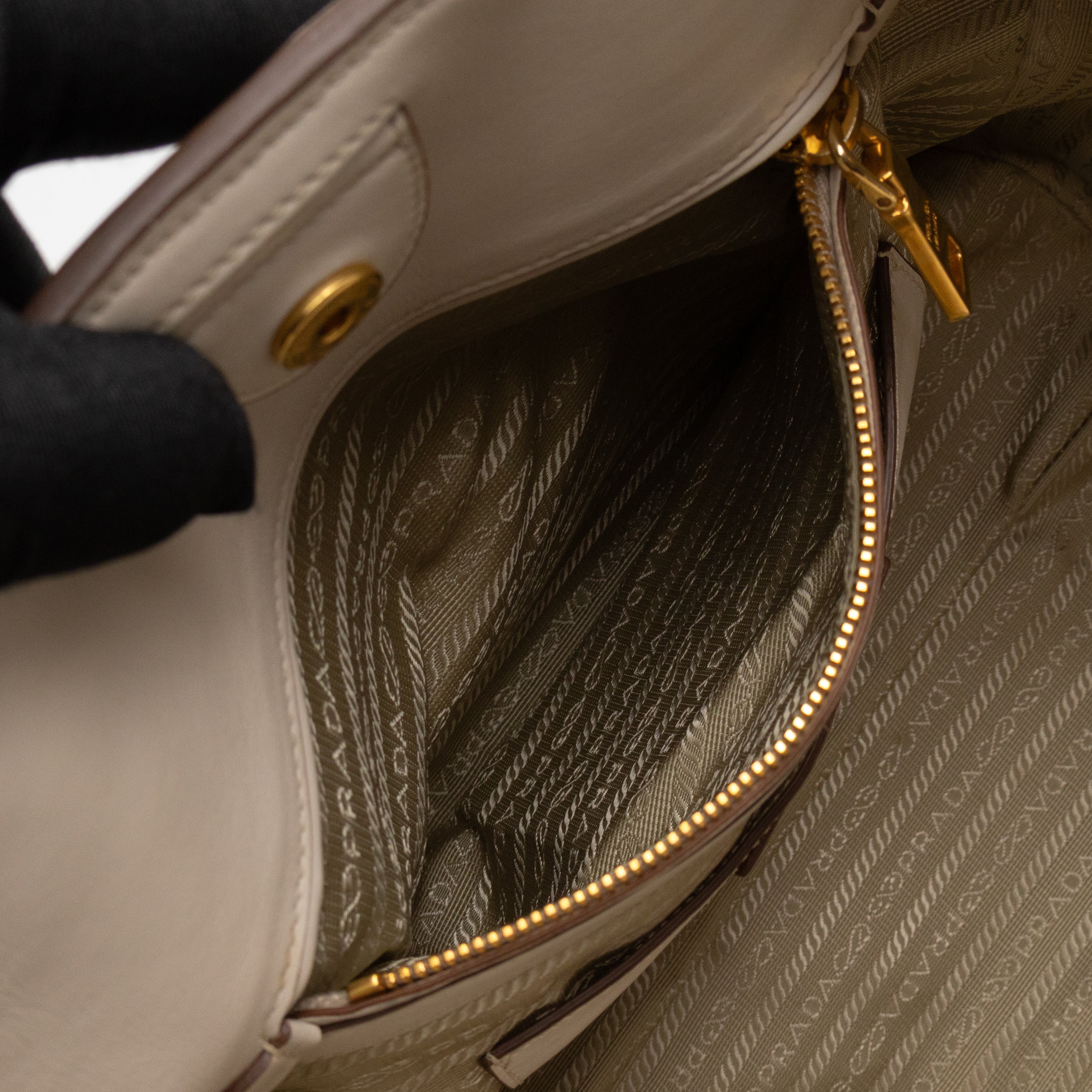 Shoulder Tote Bag White Vitello Daino Leather