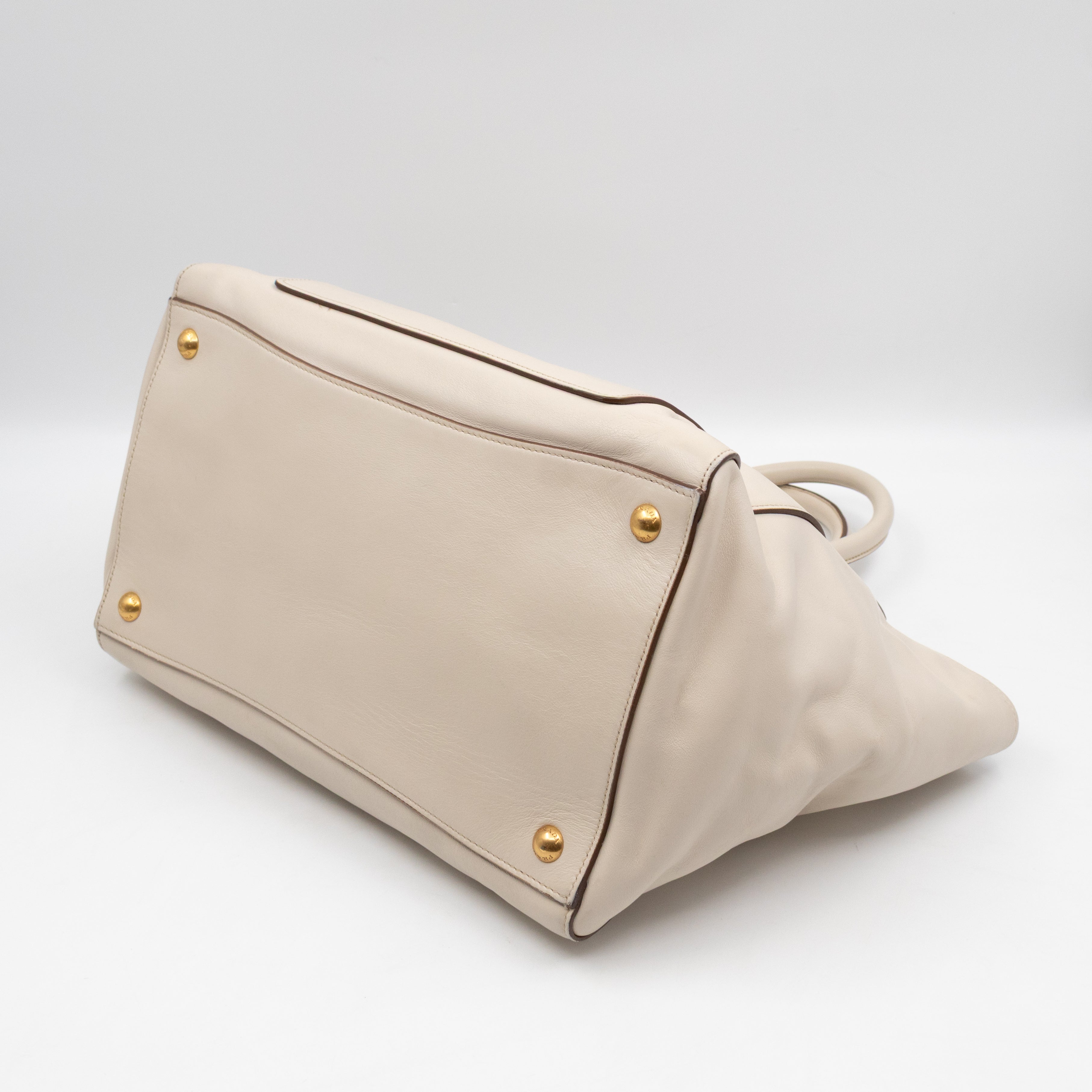 Shoulder Tote Bag White Vitello Daino Leather