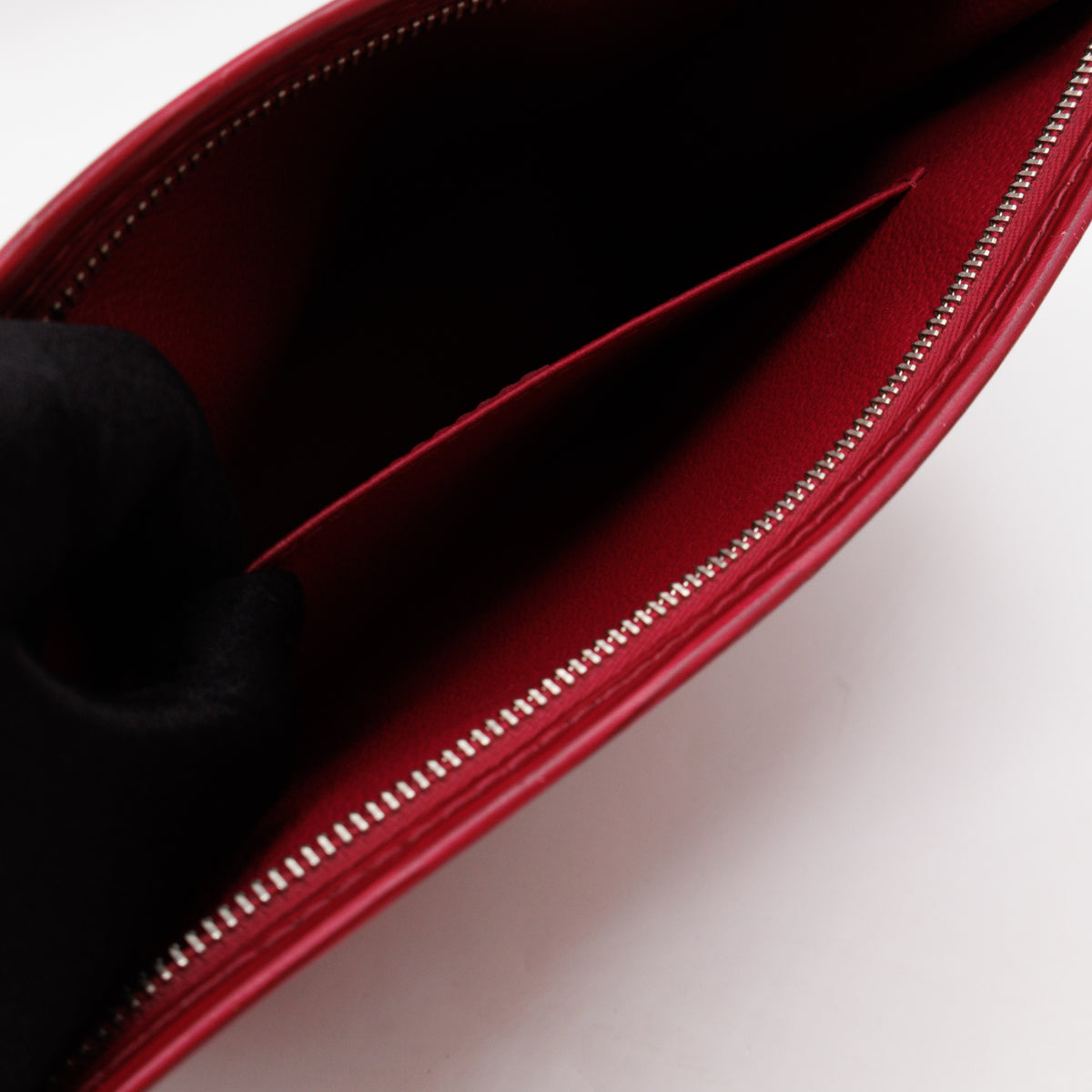 Toiletry Pouch 26 Epi Leather Fuchsia