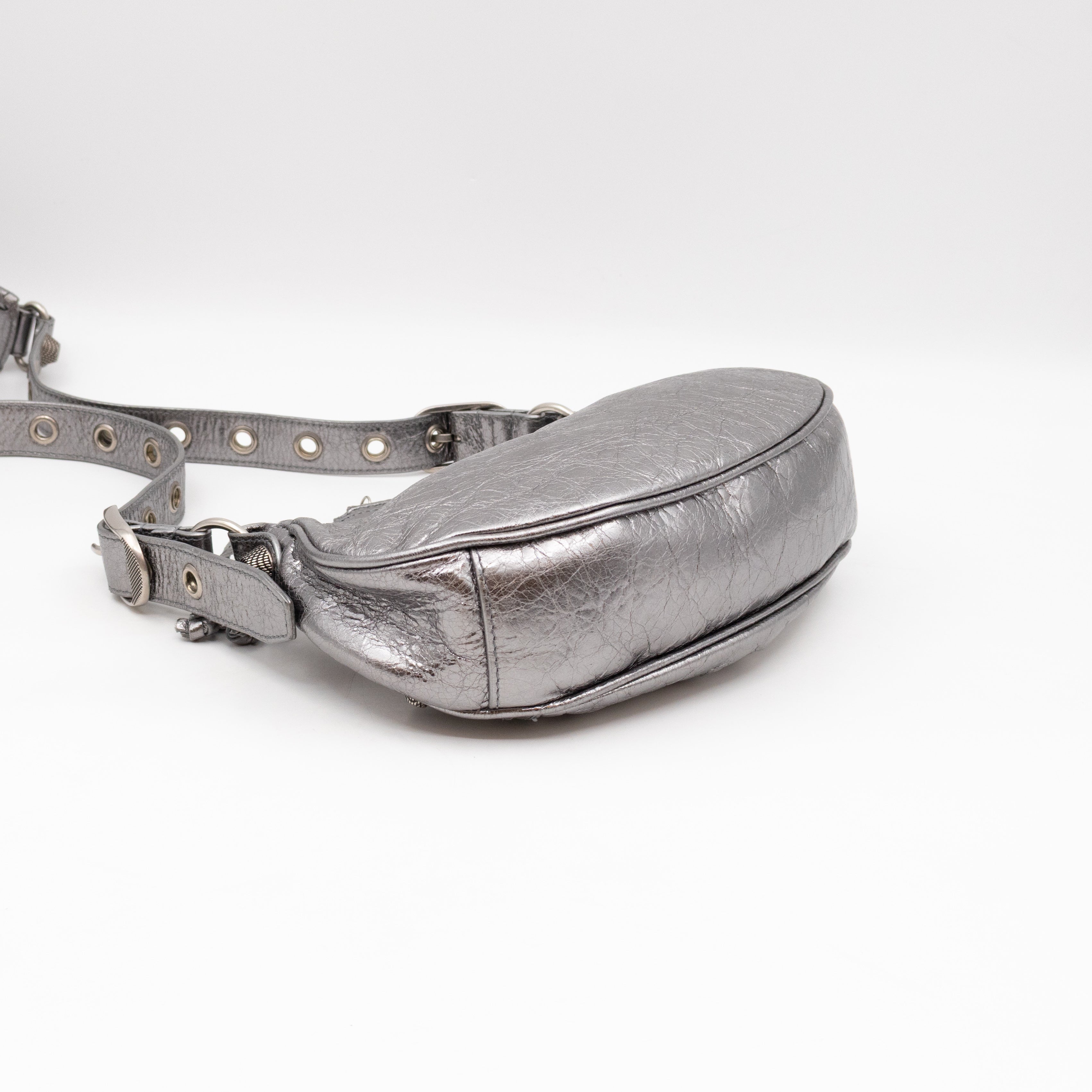 Le Cagole Shoulder Bag XS Silver Metallic Leather