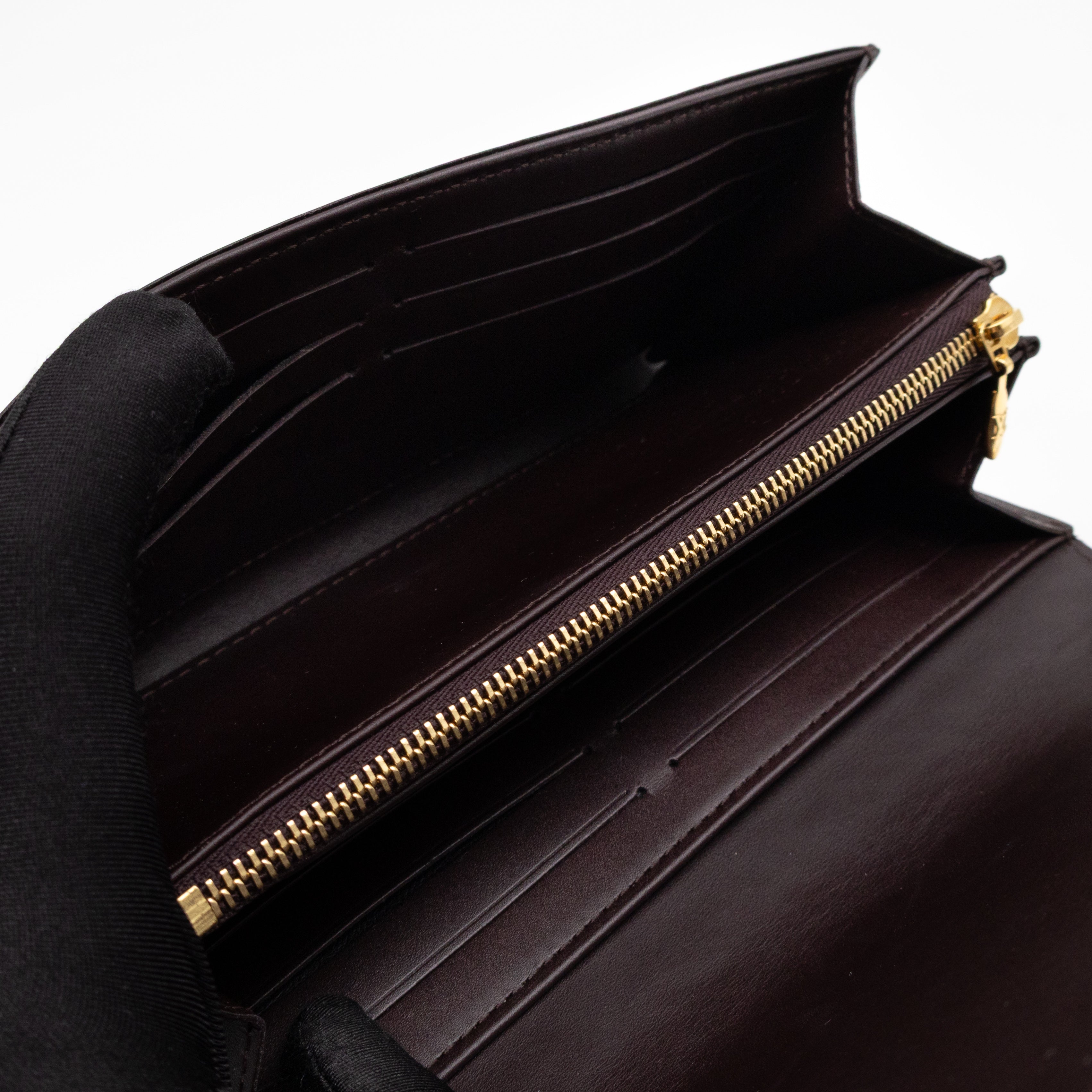 Sarah Chain Wallet Amarante Vernis