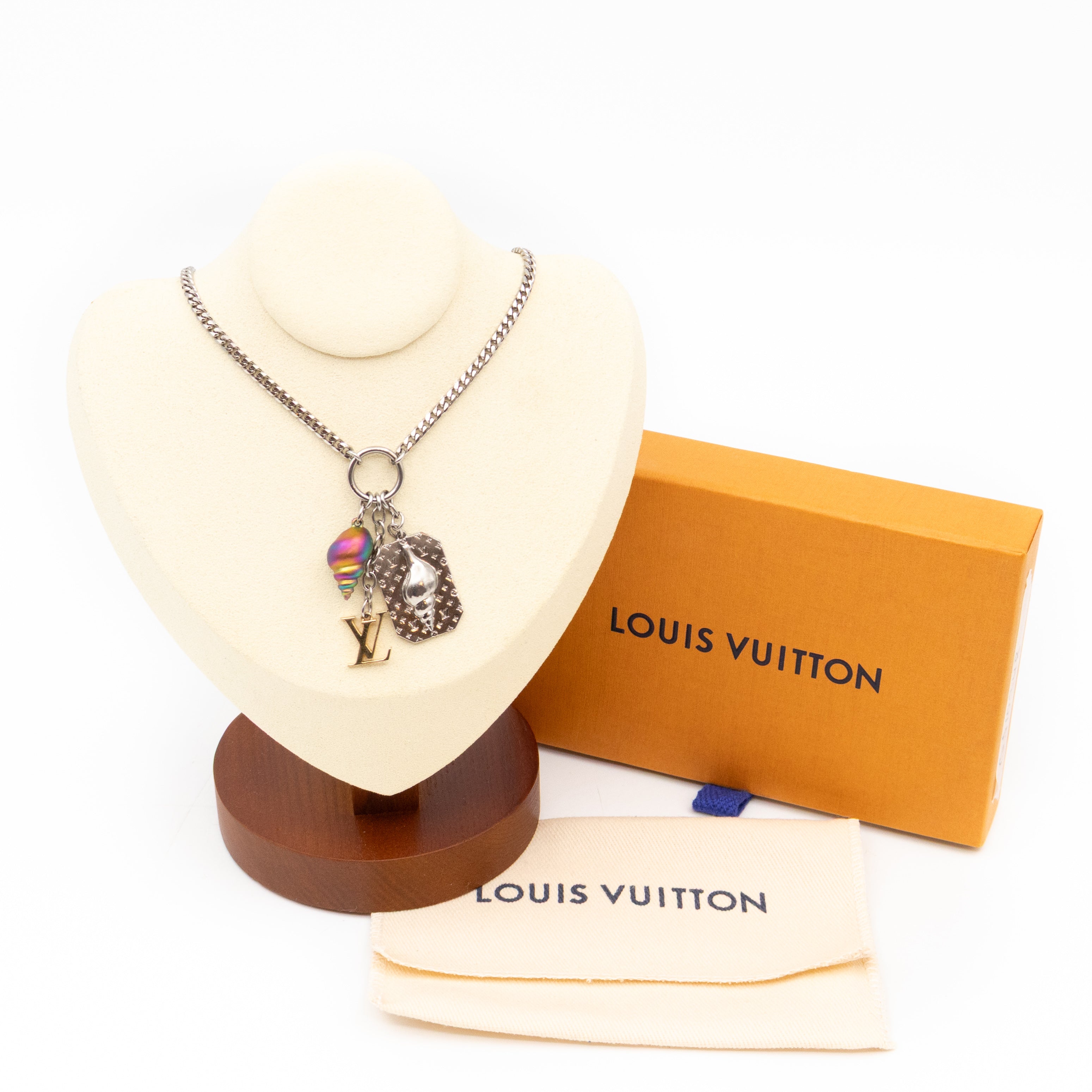 Shell Necklace Silver