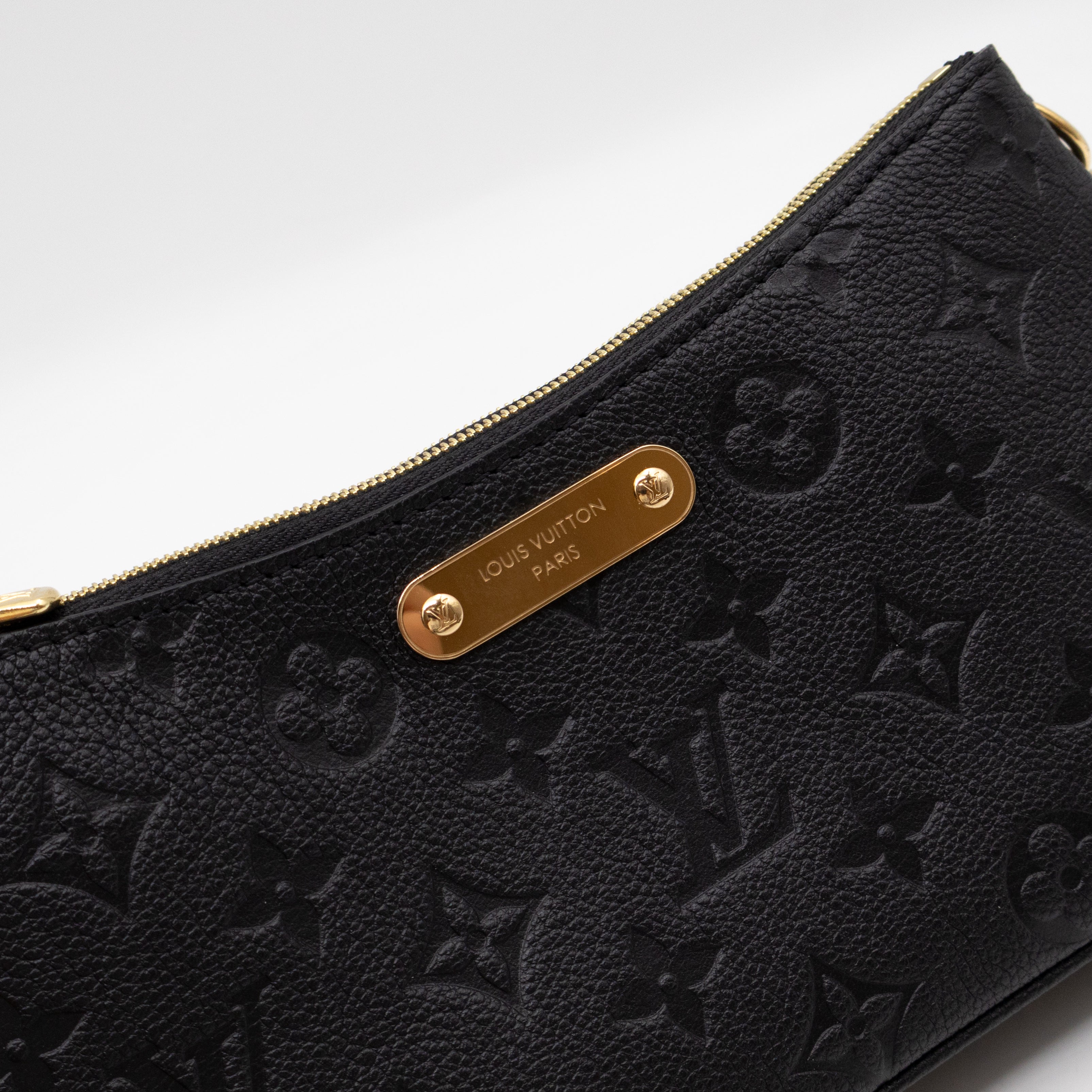 Pochette Liv Black Monogram Empreinte