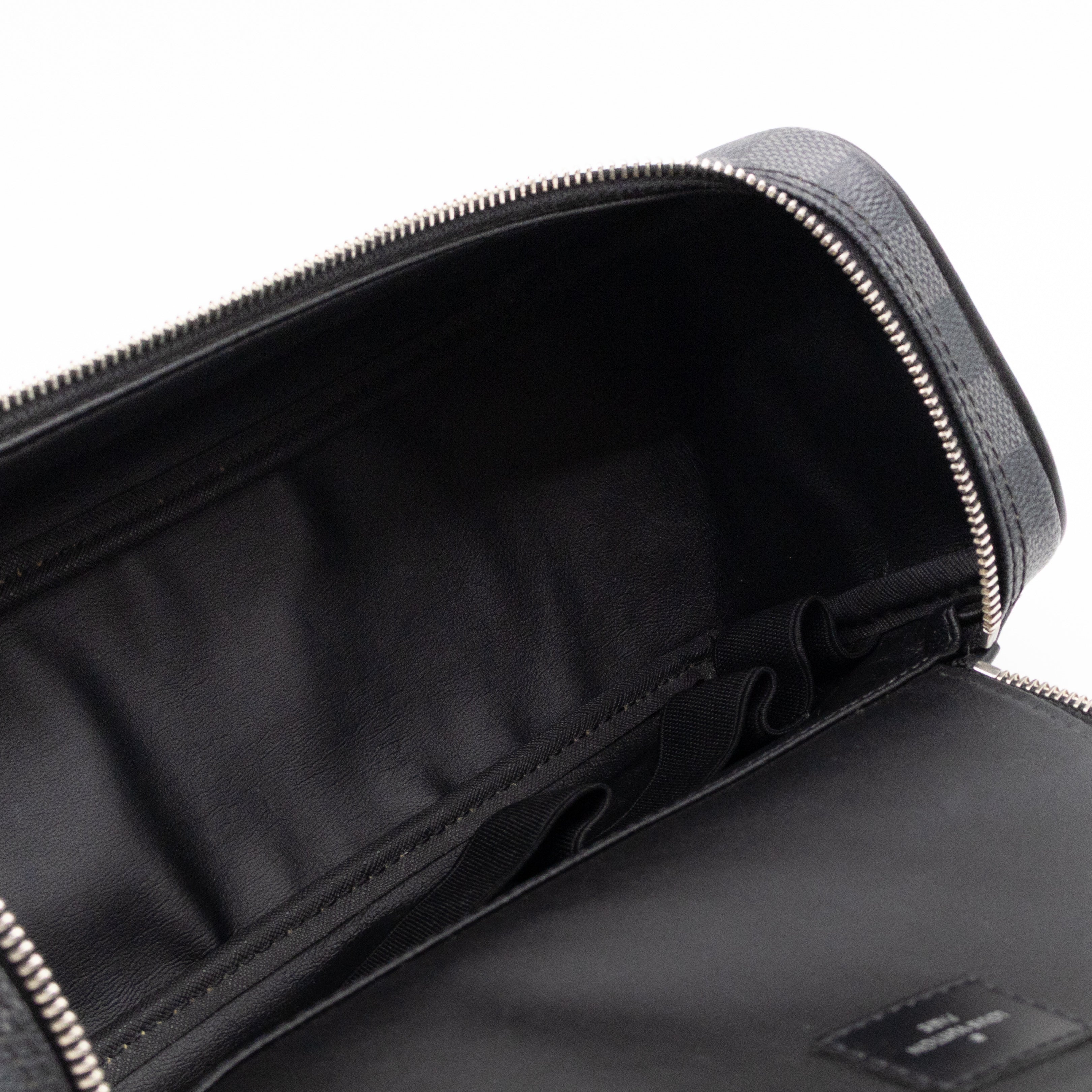 Toiletry Bag Damier Graphite