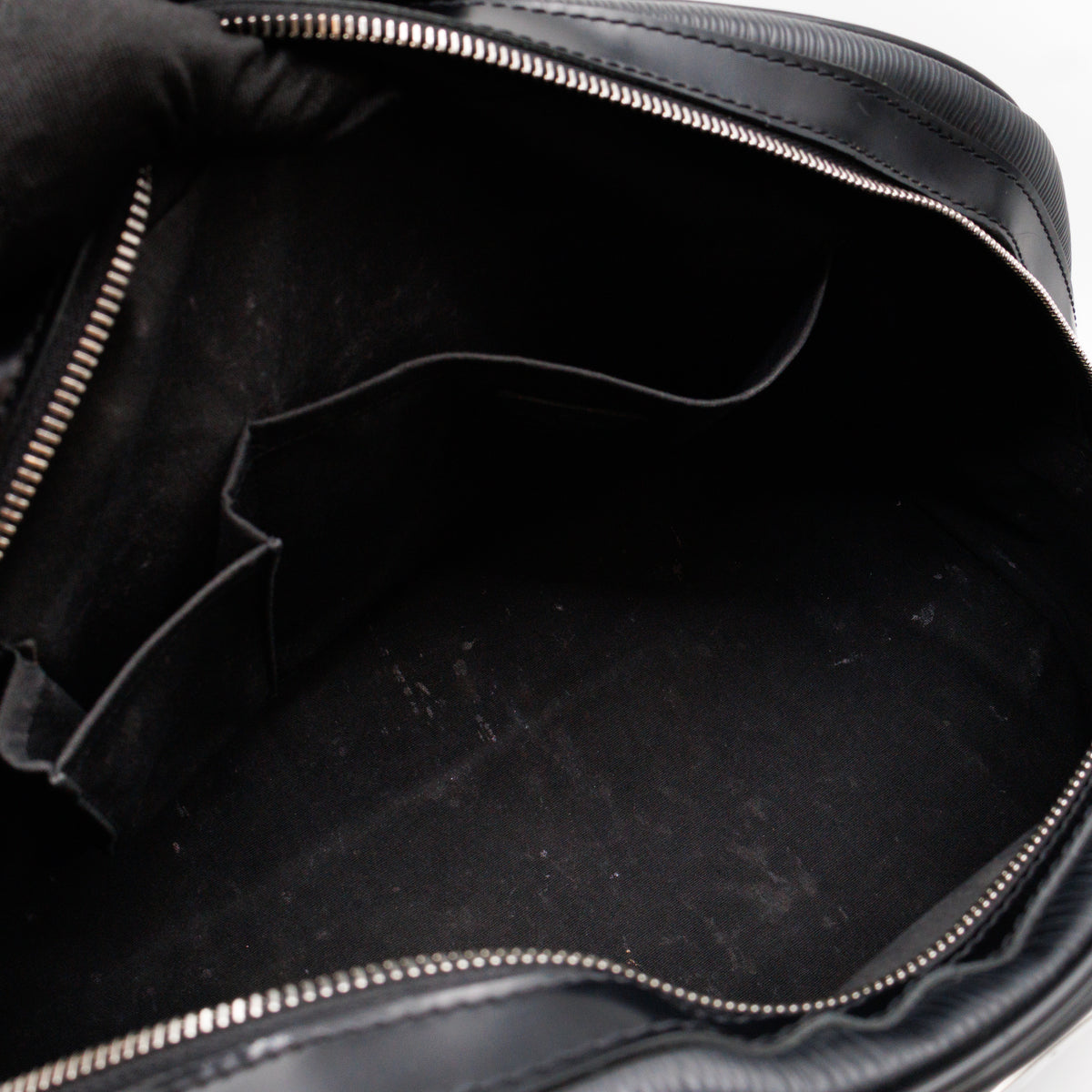 Montaigne Bowling Bag GM Black Epi Leather