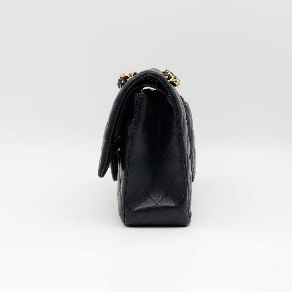 Classic Double Flap Bag Medium Black Lambskin Leather Gold