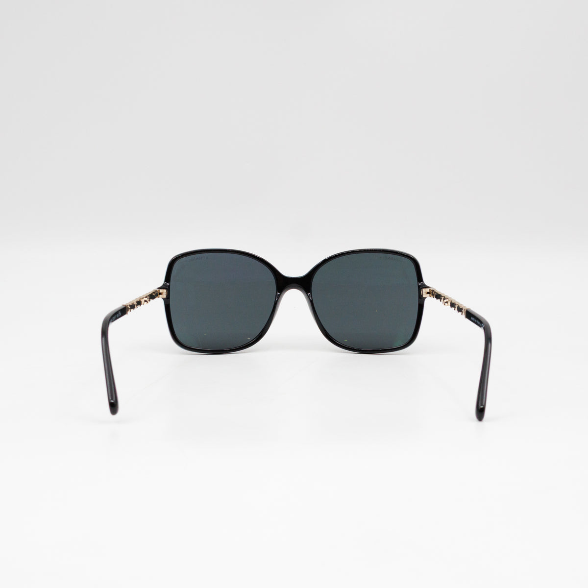 Square Sunglasses With Chanel Chain
