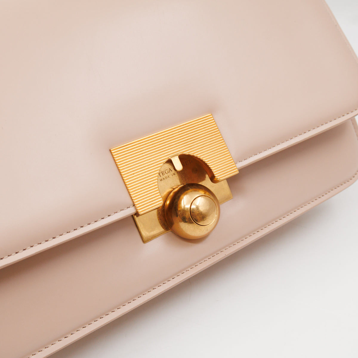 Classic Small Ronde Bag Beige Spazzolato Calfskin Leather
