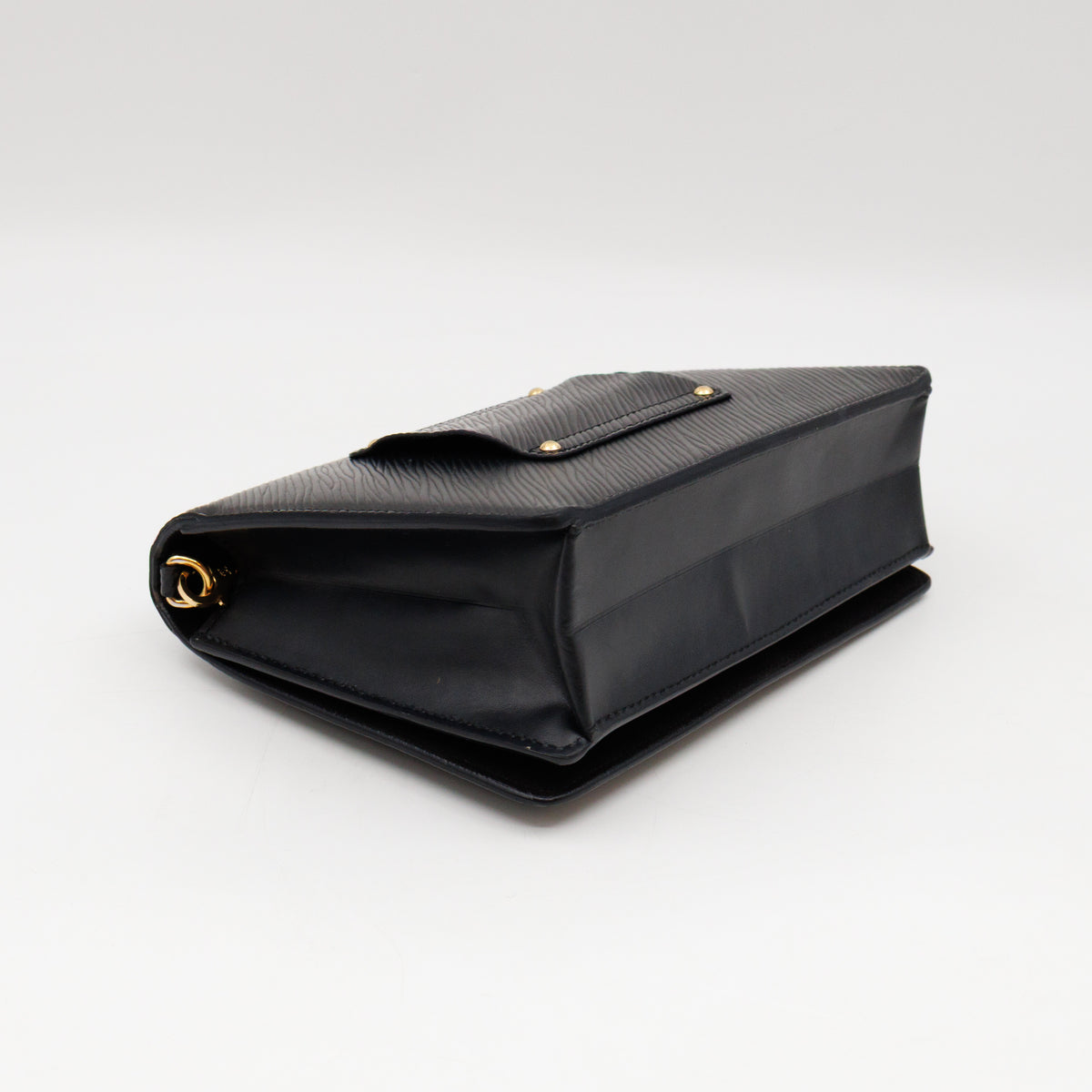 Twist Belt Chain Wallet Epi Leather Black