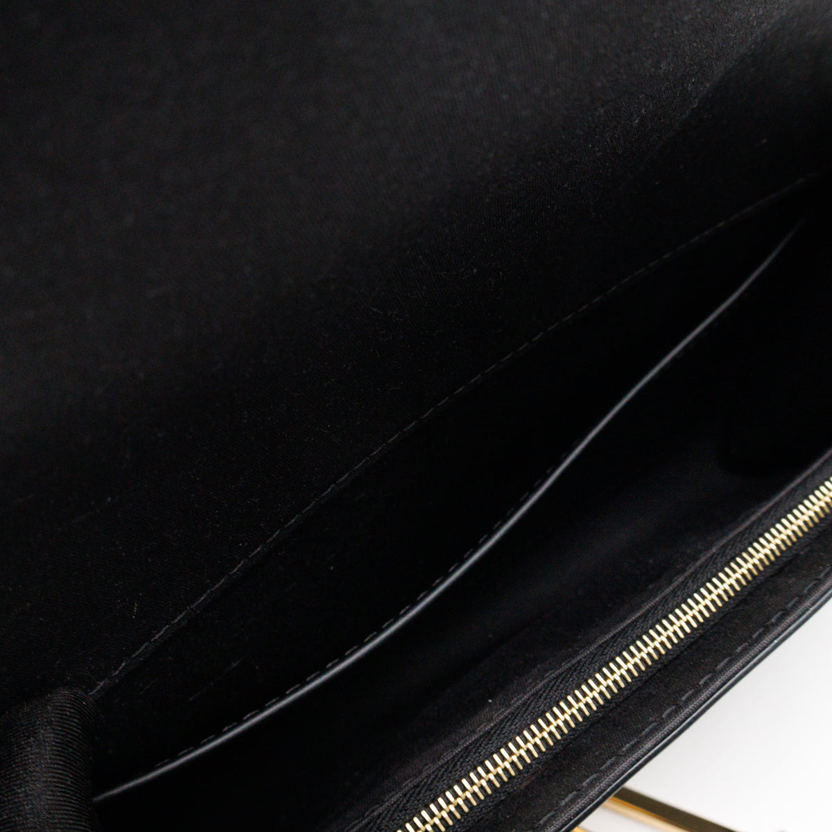 Louise Clutch Vernis Black