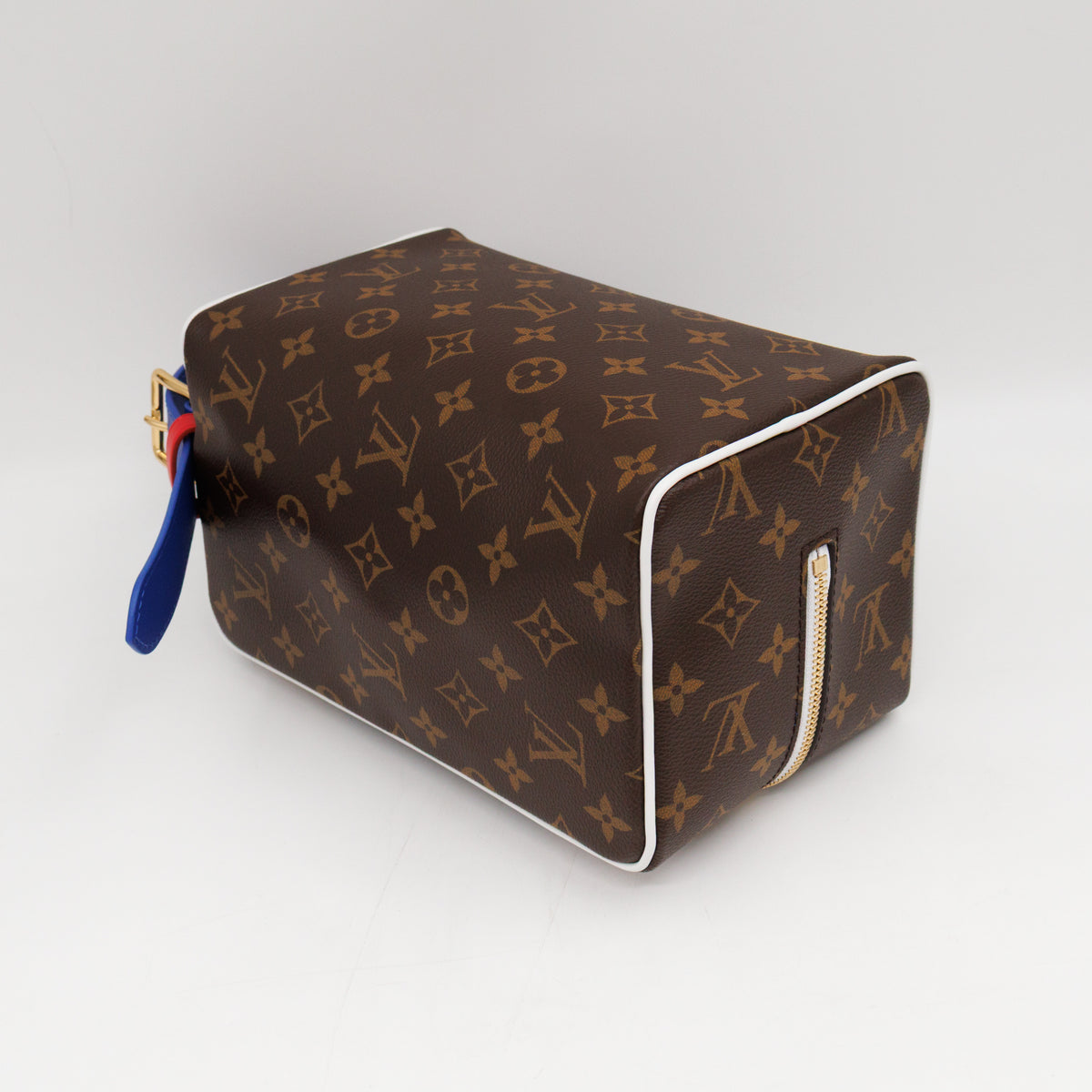 LV x NBA Cloakroom Dopp Kit Monogram