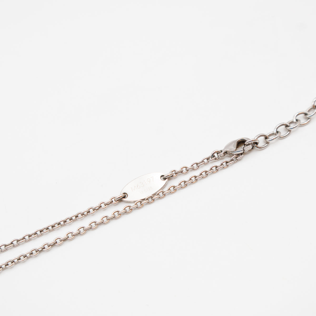 Essential V Supple Necklace Silver