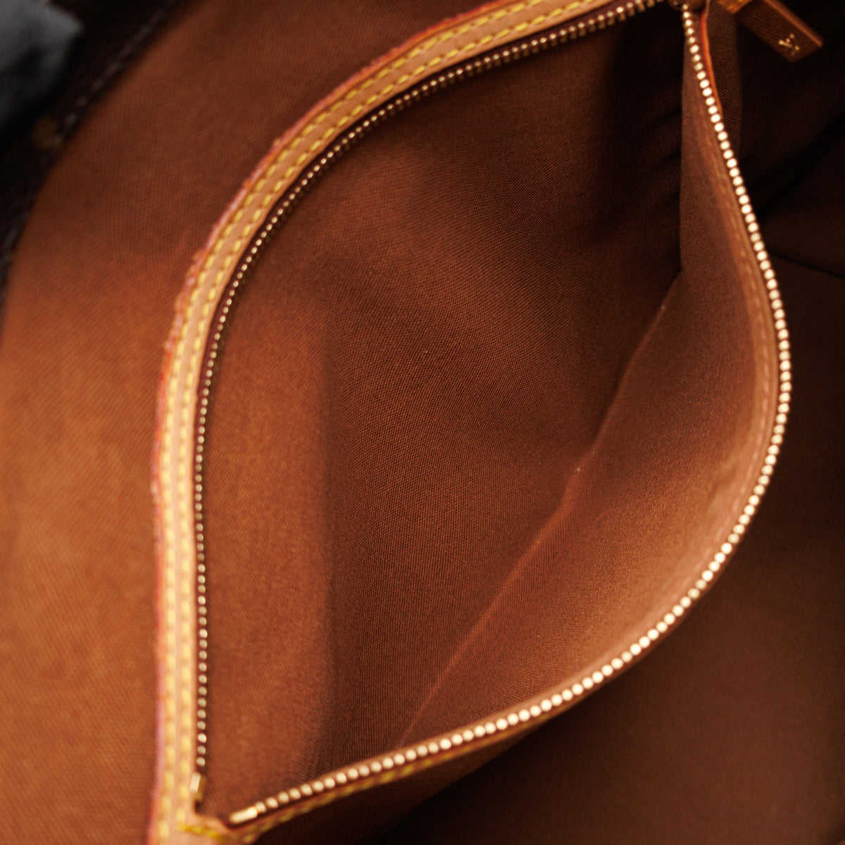 Cabas Mezzo Monogram