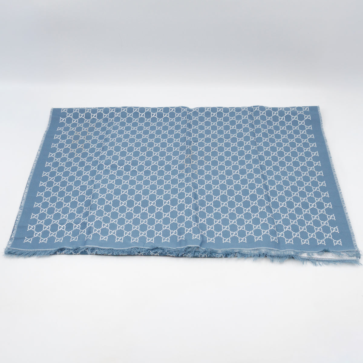 Metallic Guccissima Scarf Periwinkle Silver