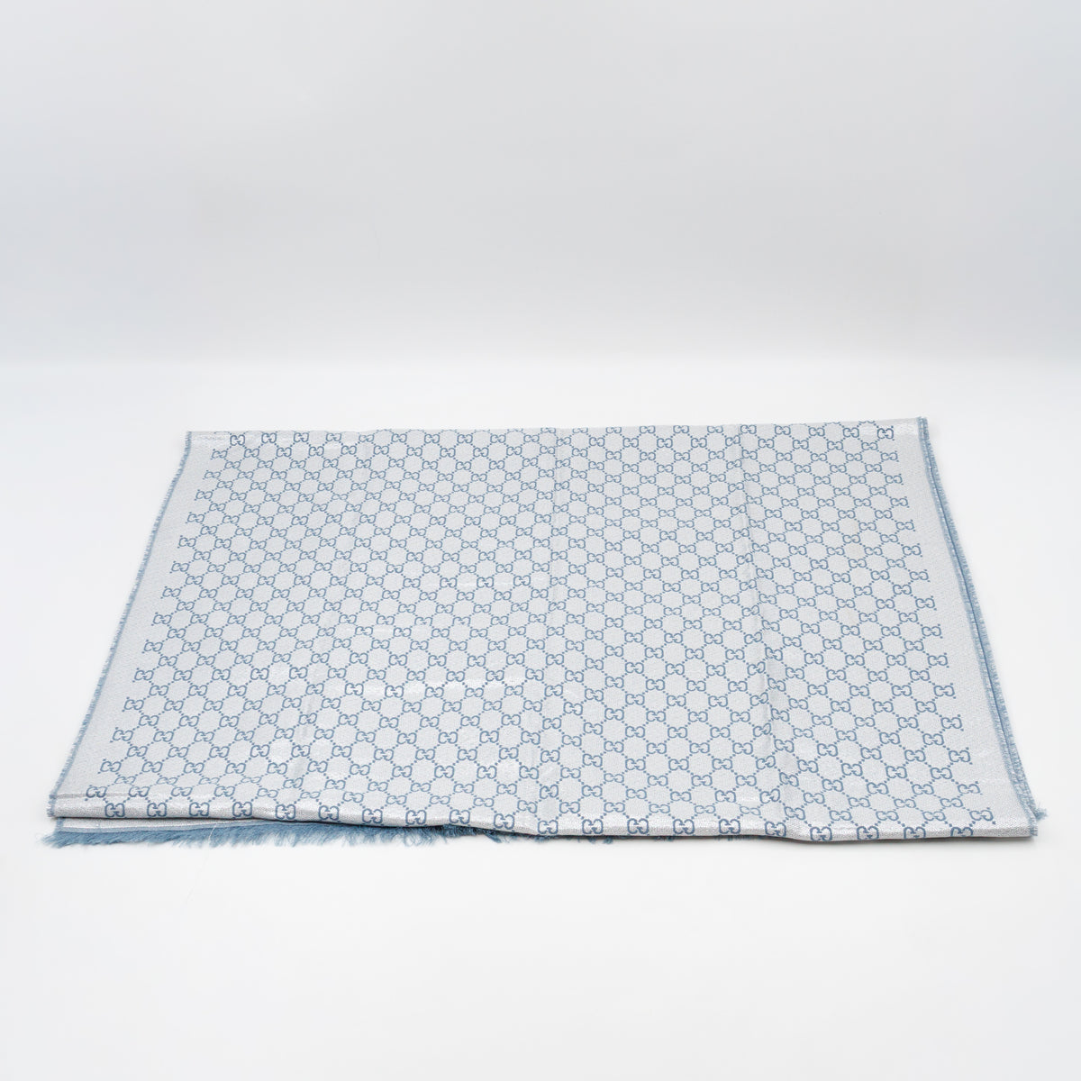 Metallic Guccissima Scarf Periwinkle Silver