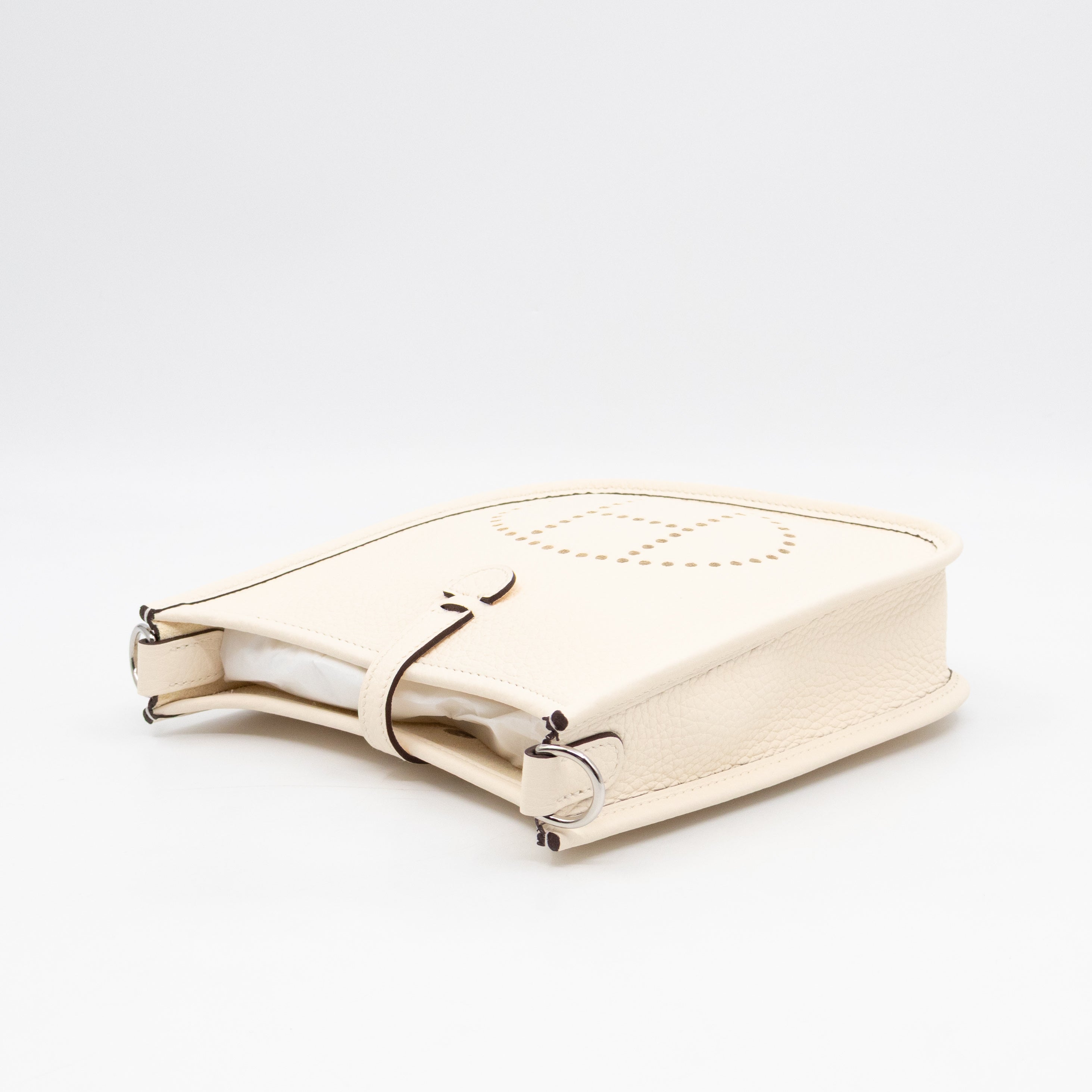 Evelyne 16 Mini Nata Leather