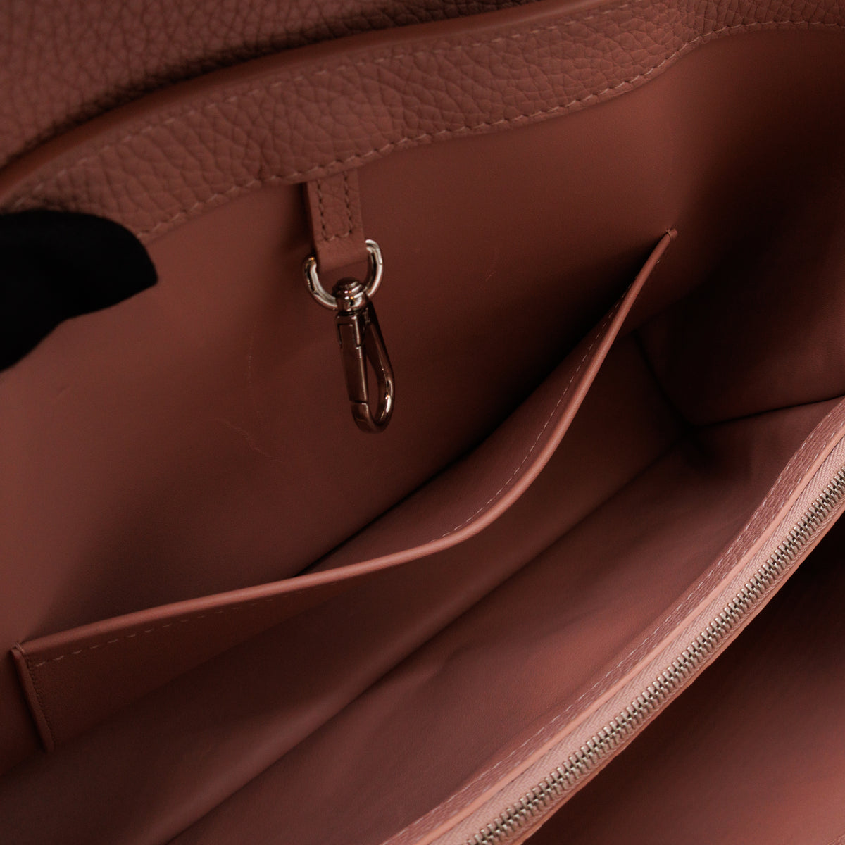 Capucines MM Taupe & Rose Taurillon Leather