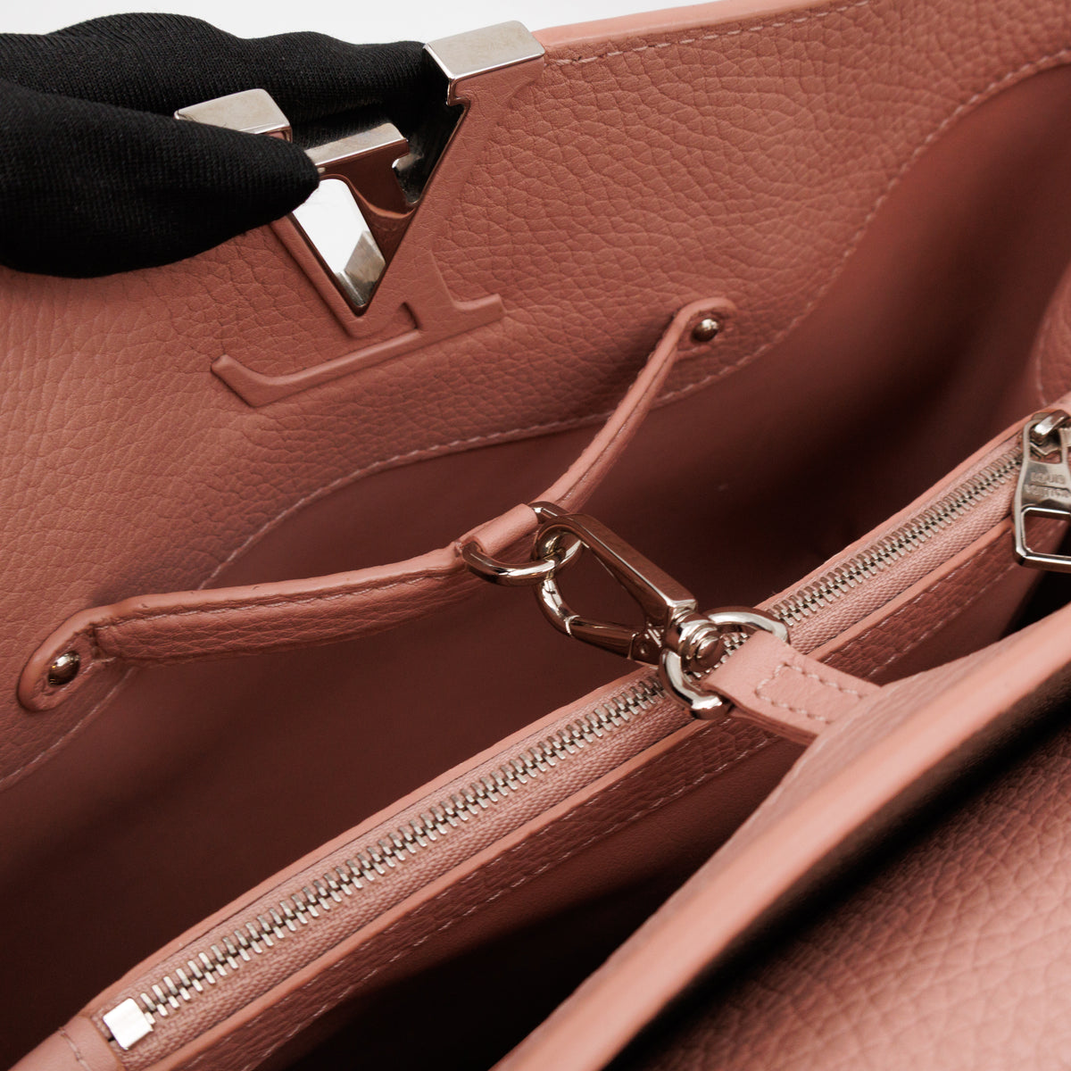 Capucines MM Taupe & Rose Taurillon Leather