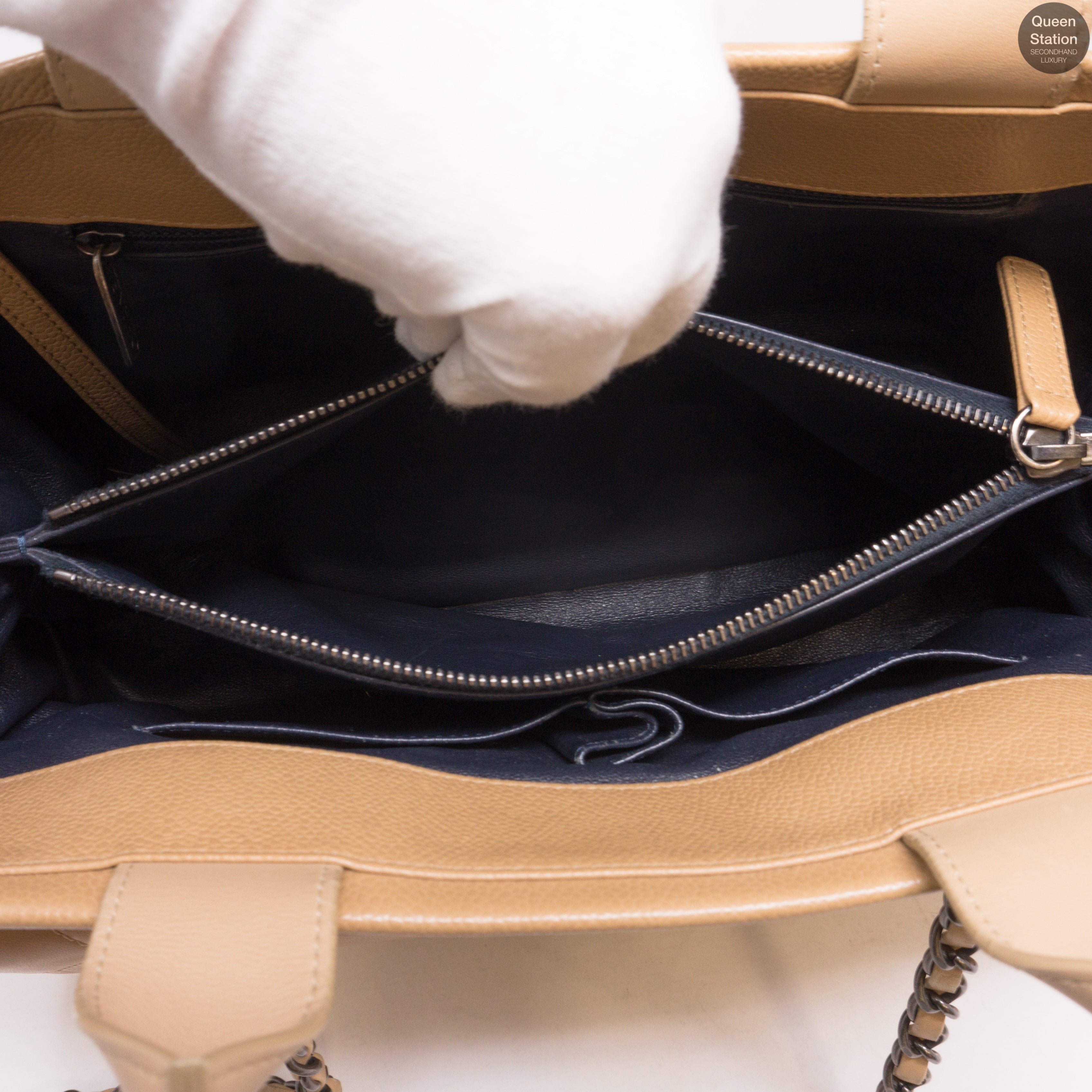 Beige Quilted Tote Bag With Pouch