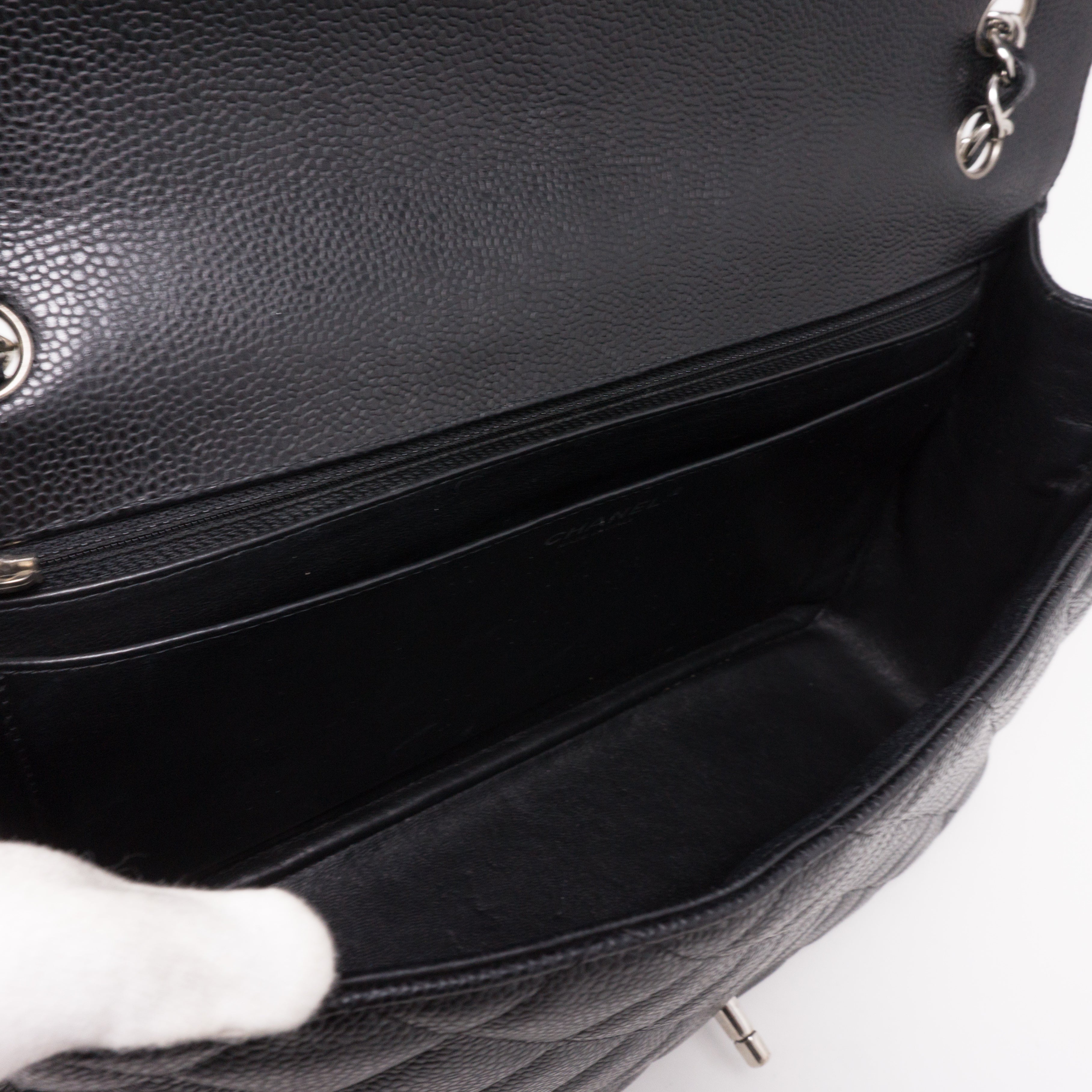 Classic Single Flap Maxi Black Caviar Leather