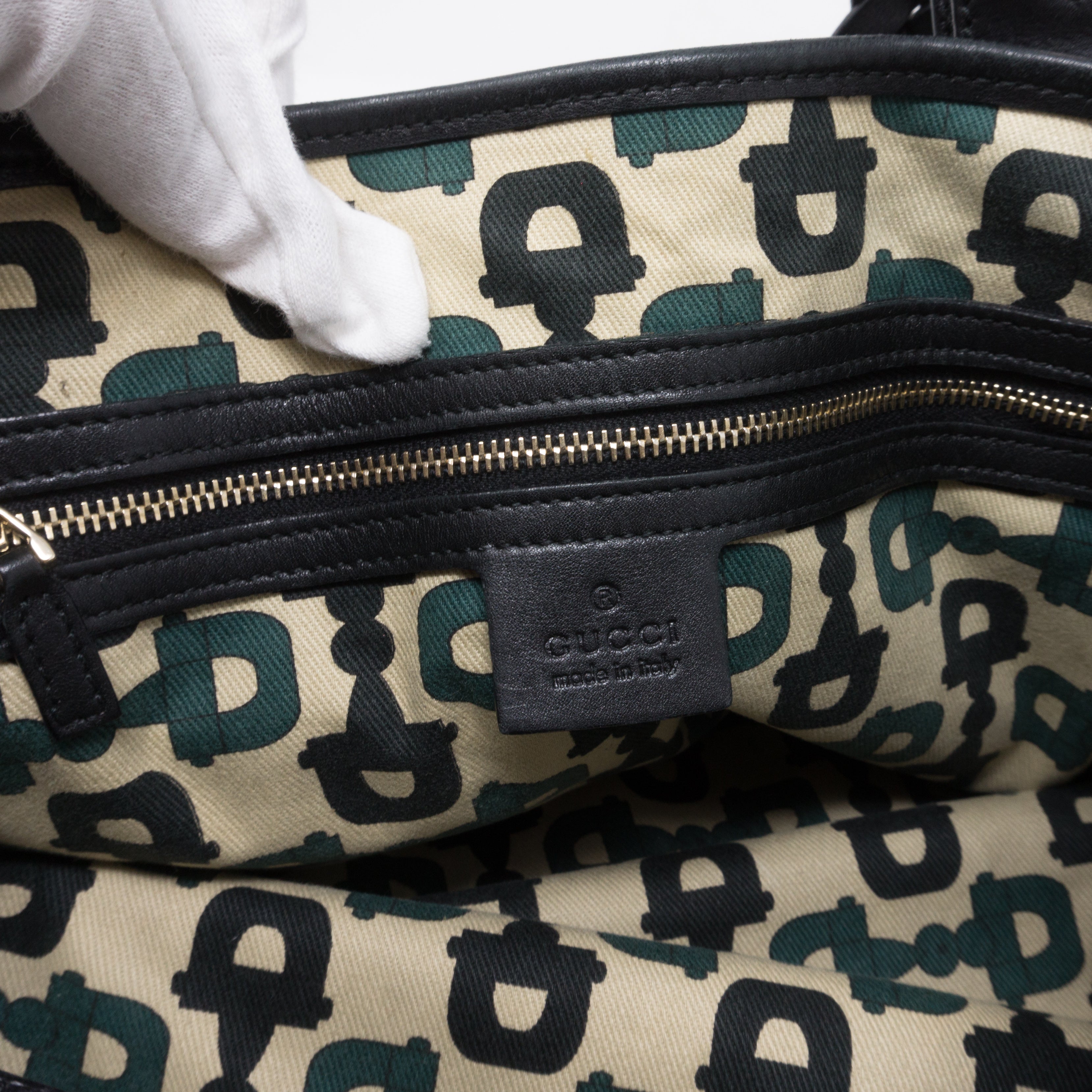 Pelham Shoulder Bag Guccissima Black Leather