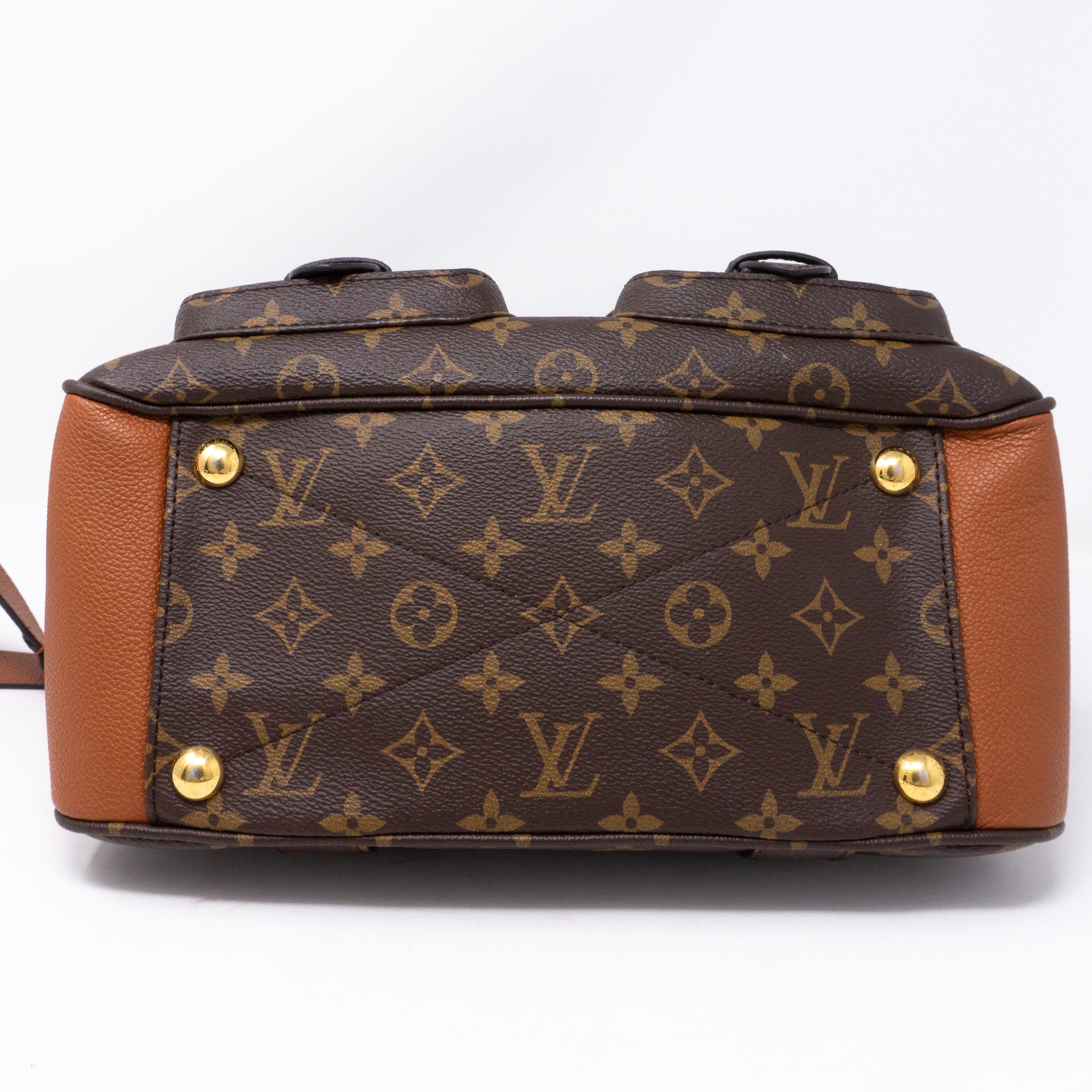 Manhattan NM Monogram Caramel