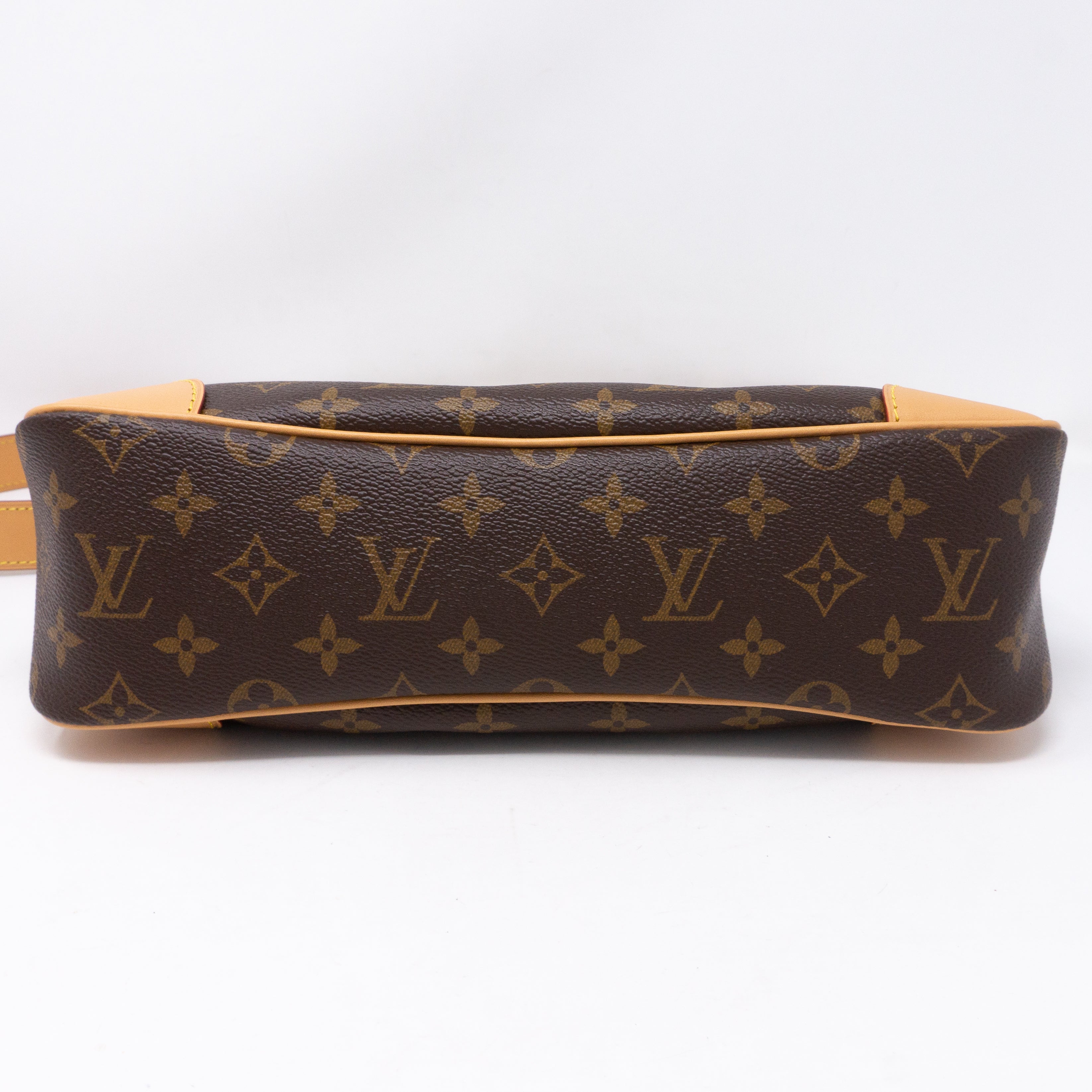 Odeon NM MM Monogram