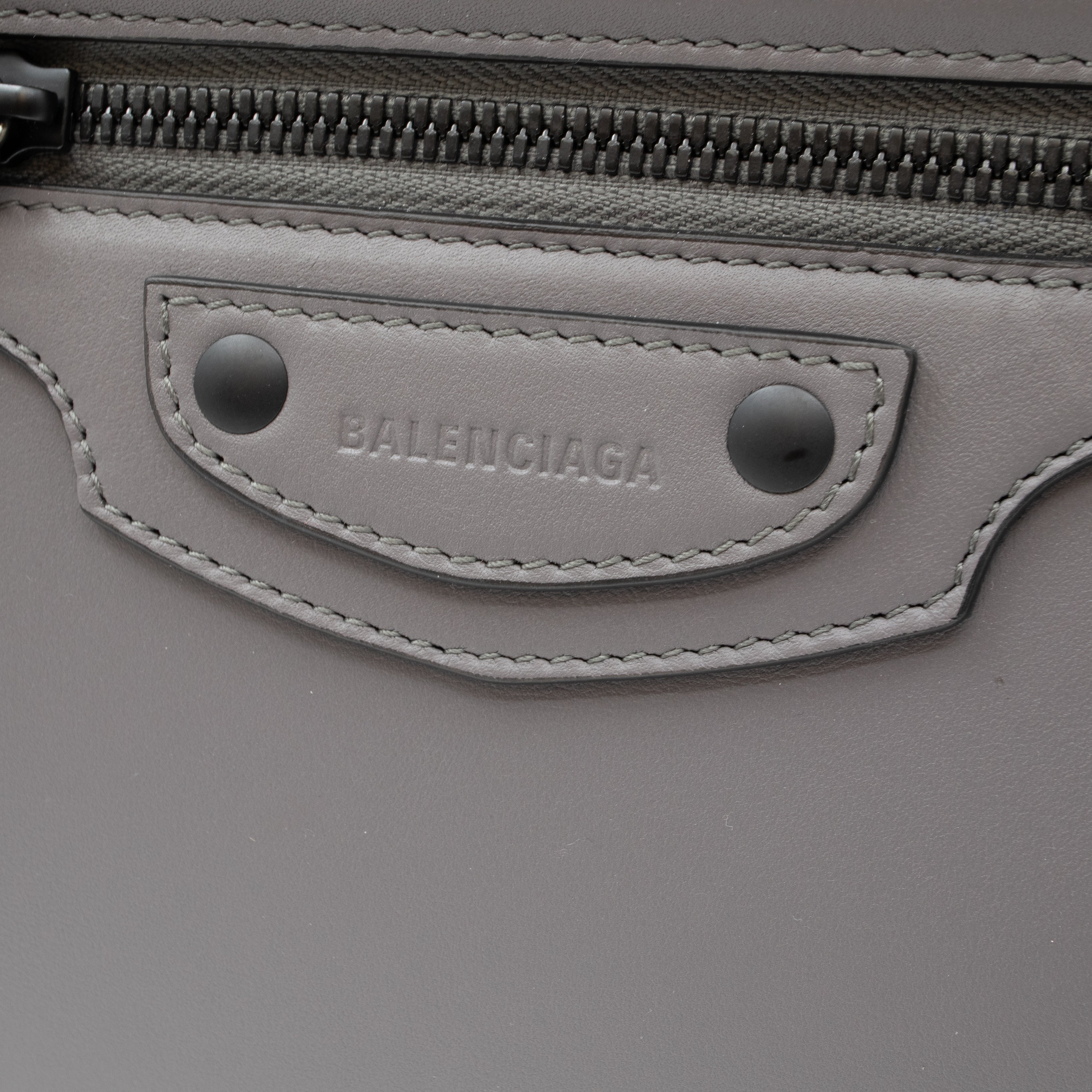 Neo Classic City Small Dark Gray