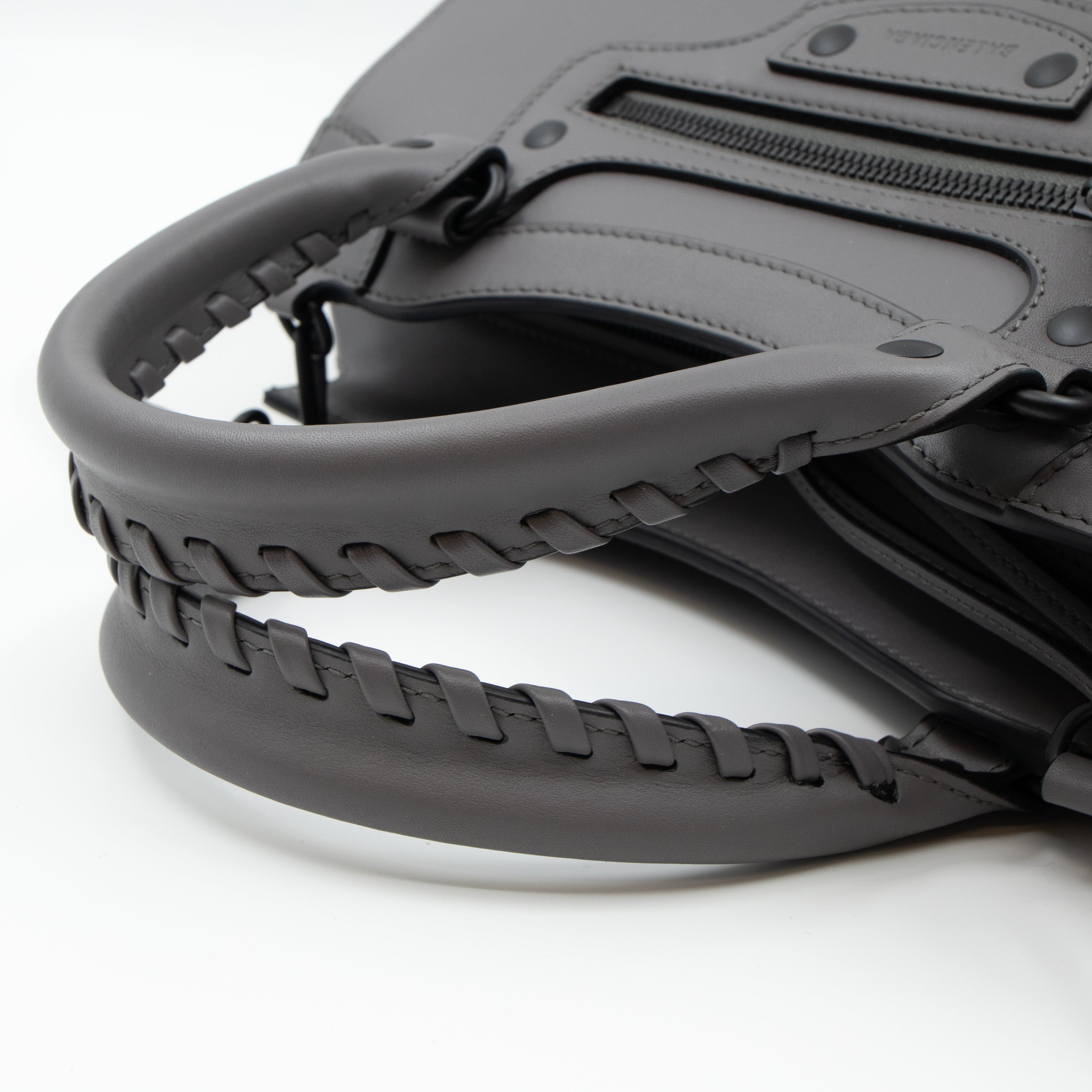 Neo Classic City Small Dark Gray