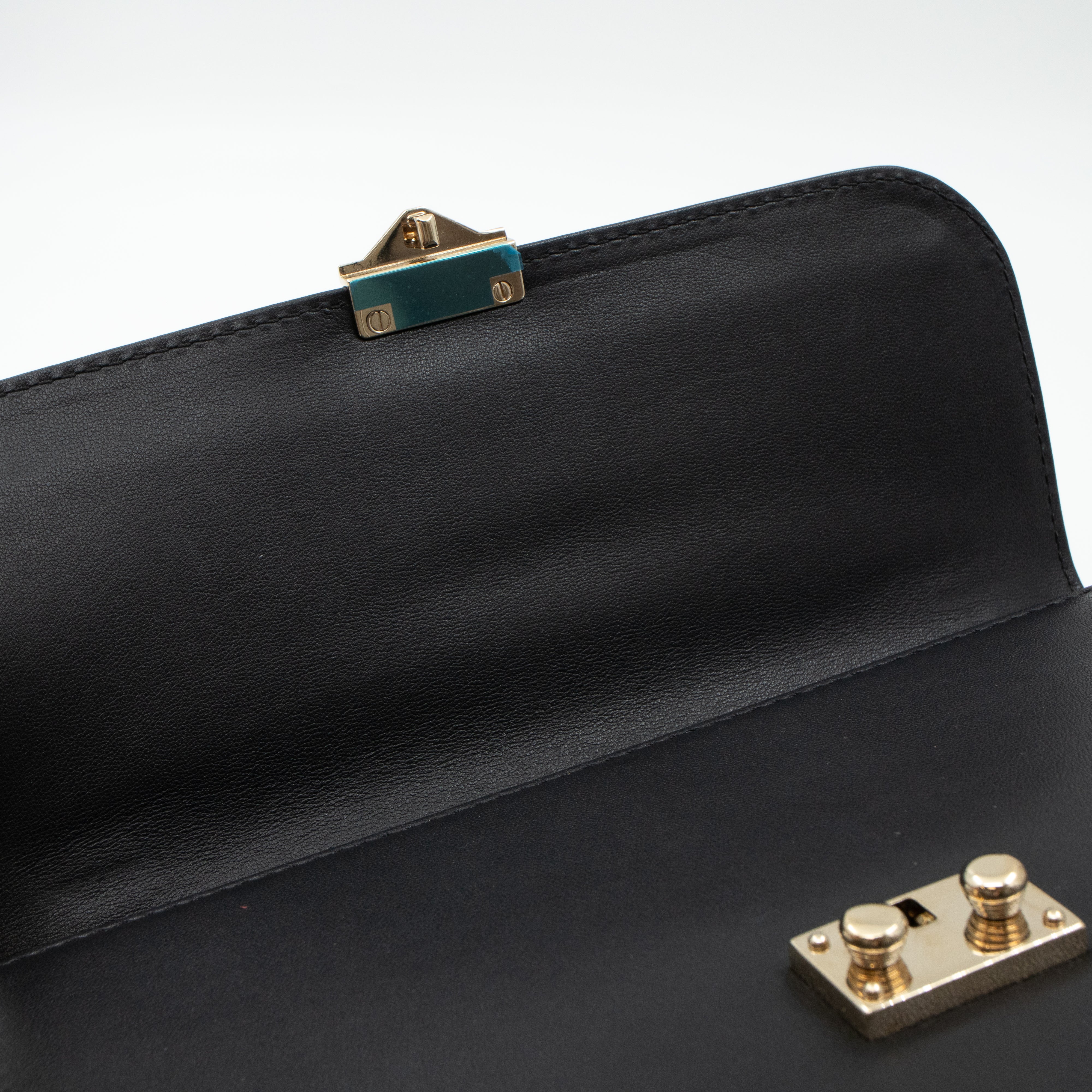 Medium Glam Lock Rockstud Flap Bag Black