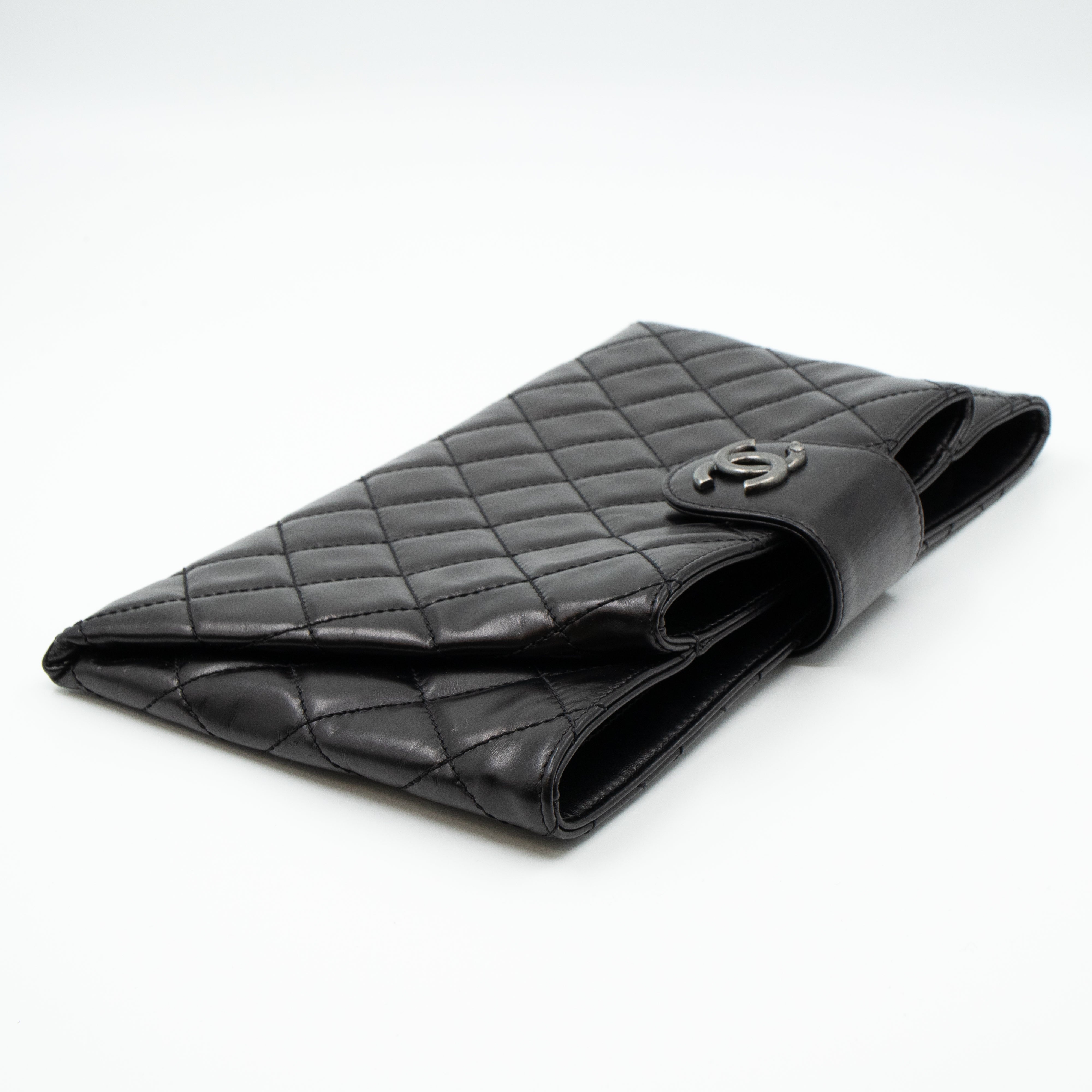 Coco Pleats Clutch Black Calfskin