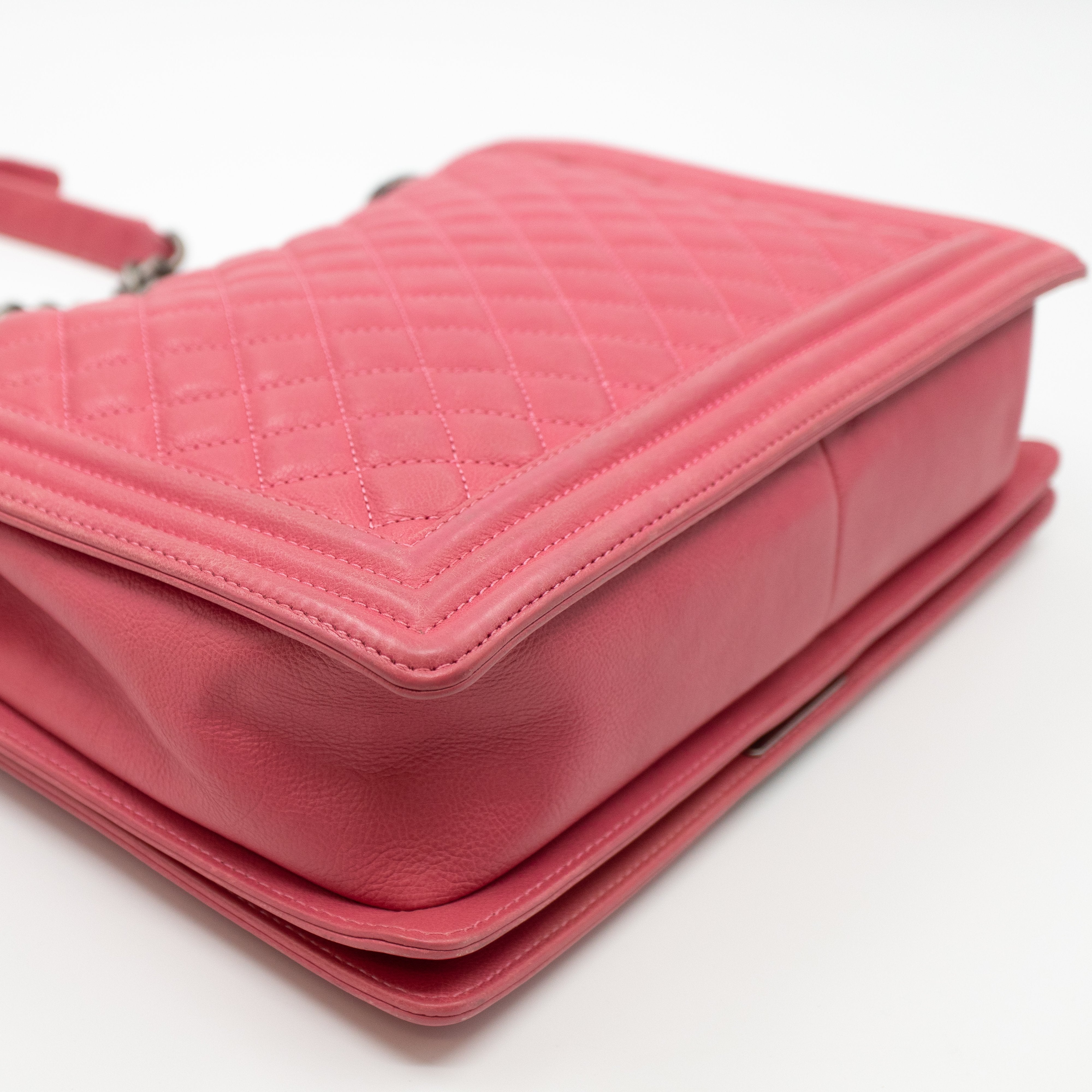 Boy Flap Bag Large Pink Leather
