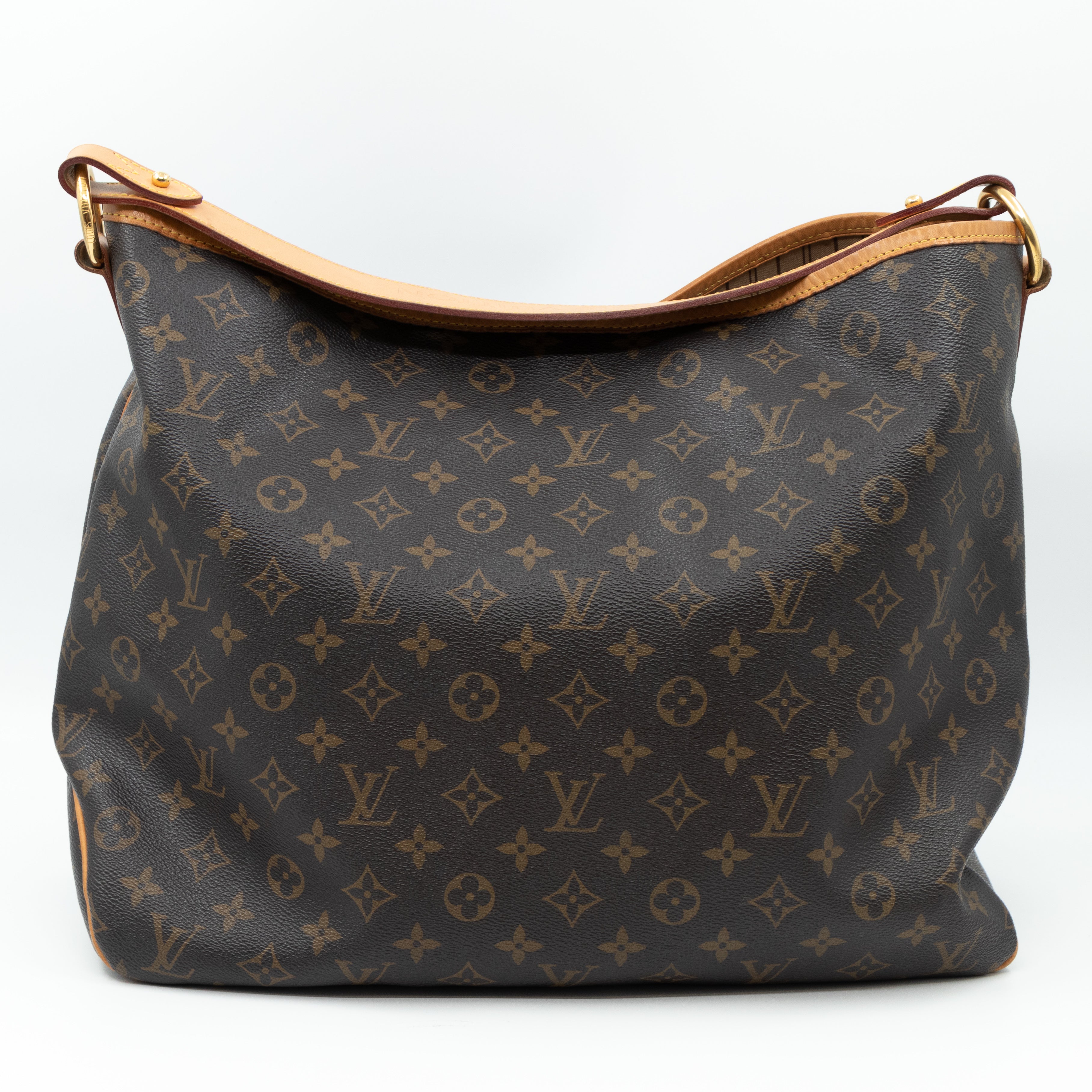 Delightful MM Monogram