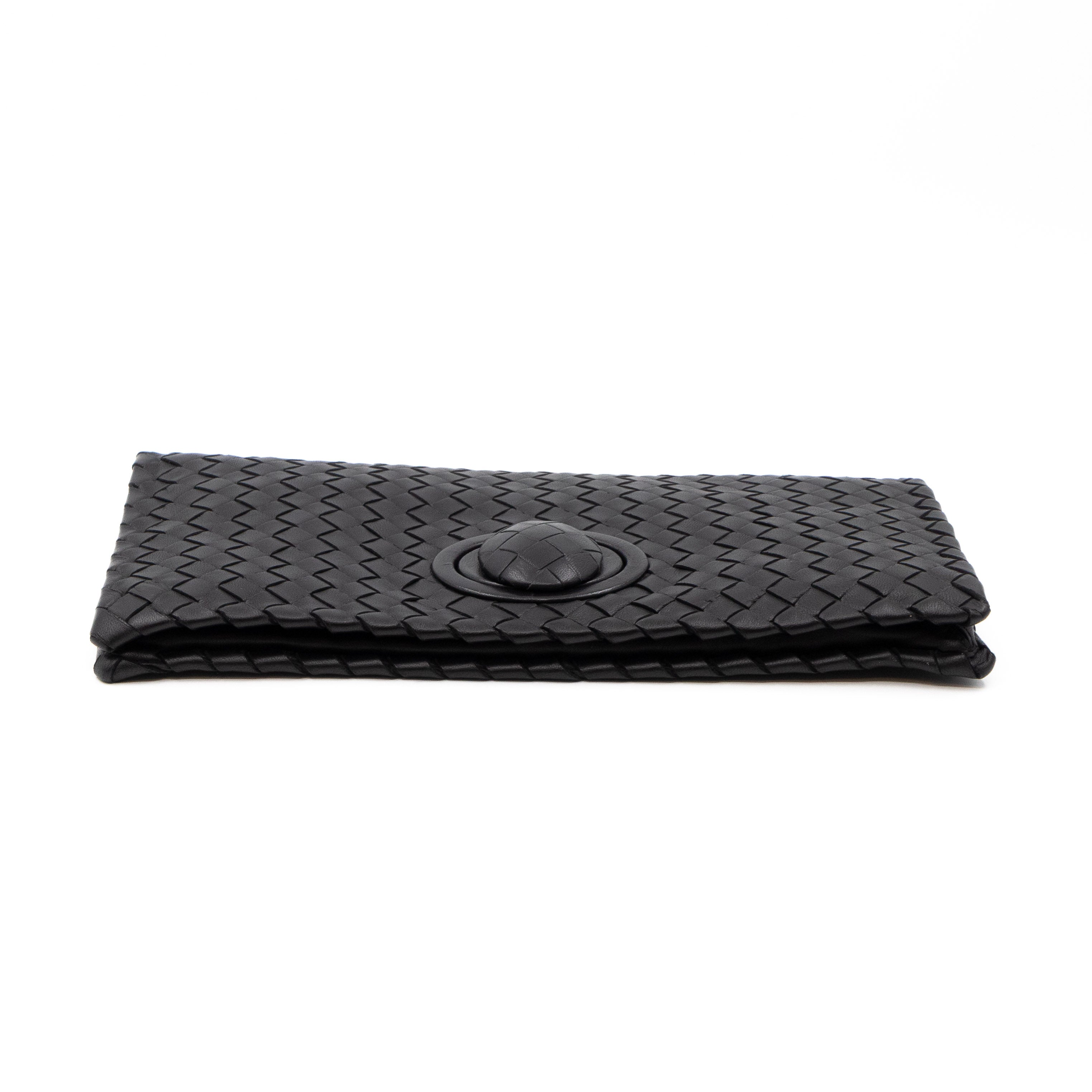 Twist Lock Clutch Intrecciato Black Leather