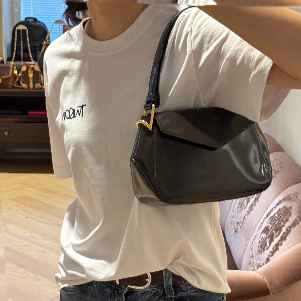 Toyin Shoulder Bag Brown Brushed Leather