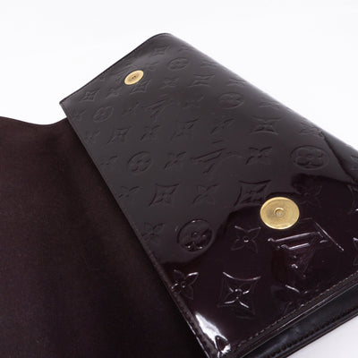 Robertson Clutch Vernis Amarante