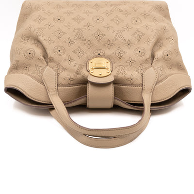 Cirrus PM Beige Mahina Leather