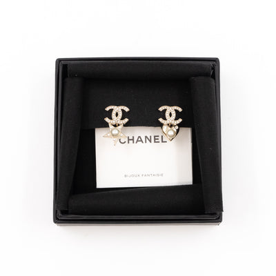 CC Charming Winter Earrings