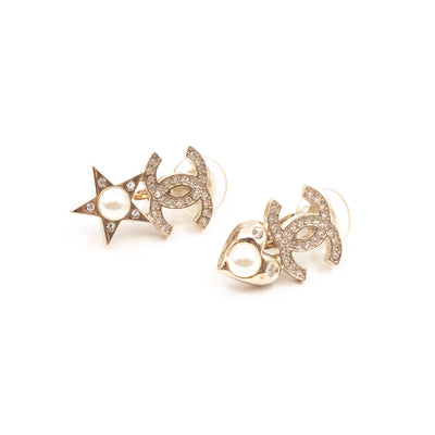 CC Charming Winter Earrings