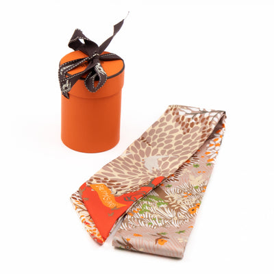 Twilly Scarf Bambi Deer Dans Un Jardin Anglais
